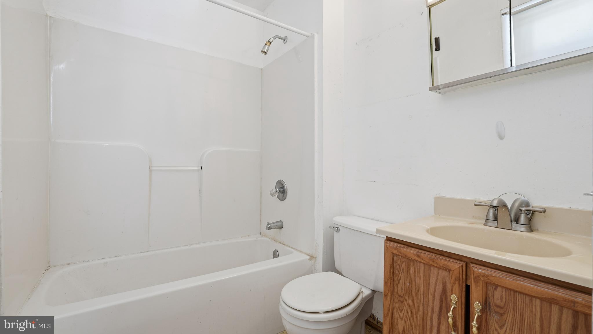 OAKRIDGE / COUNTRY RIDGE - Residential