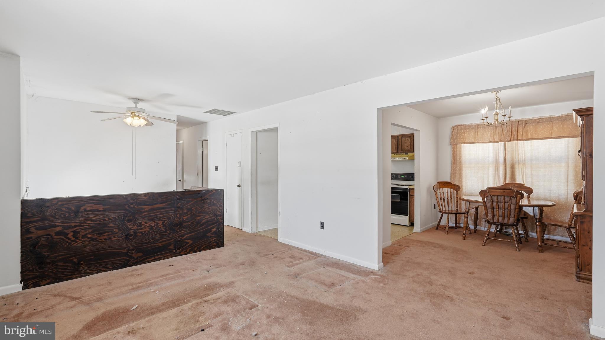 OAKRIDGE / COUNTRY RIDGE - Residential