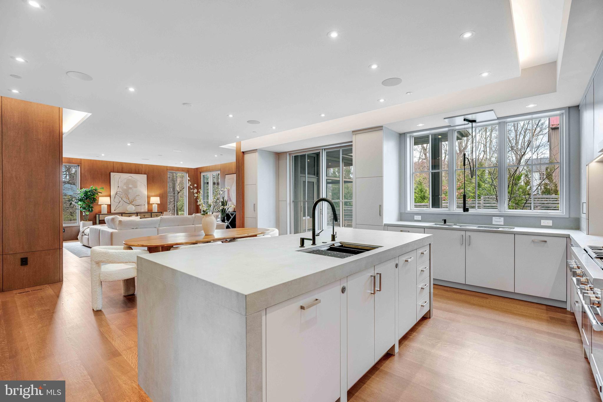 LONGWOOD - Residential