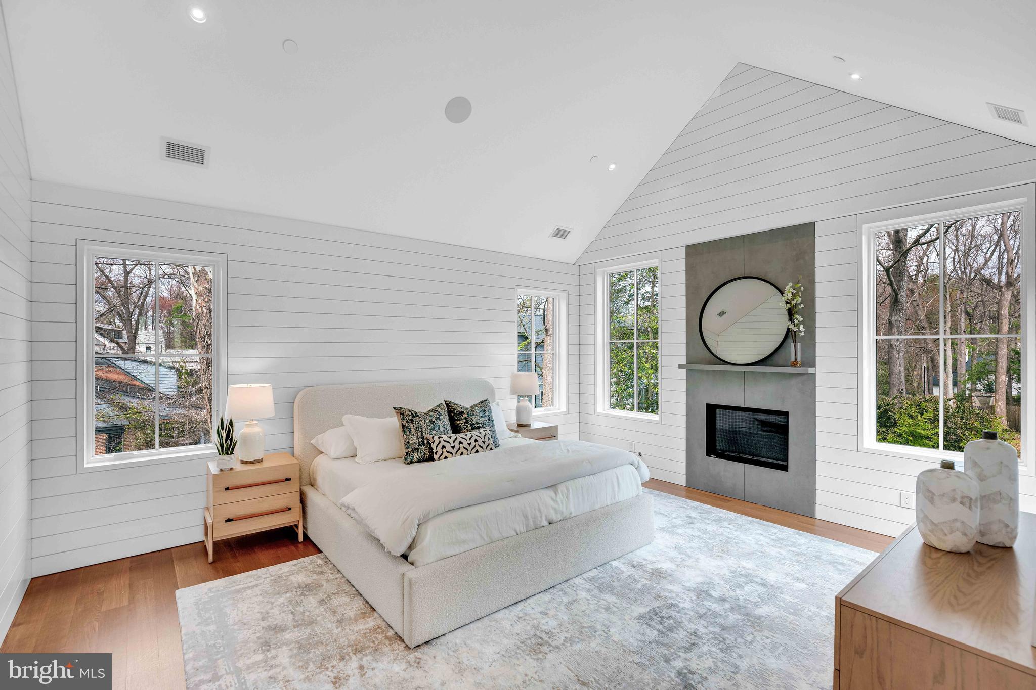 LONGWOOD - Residential