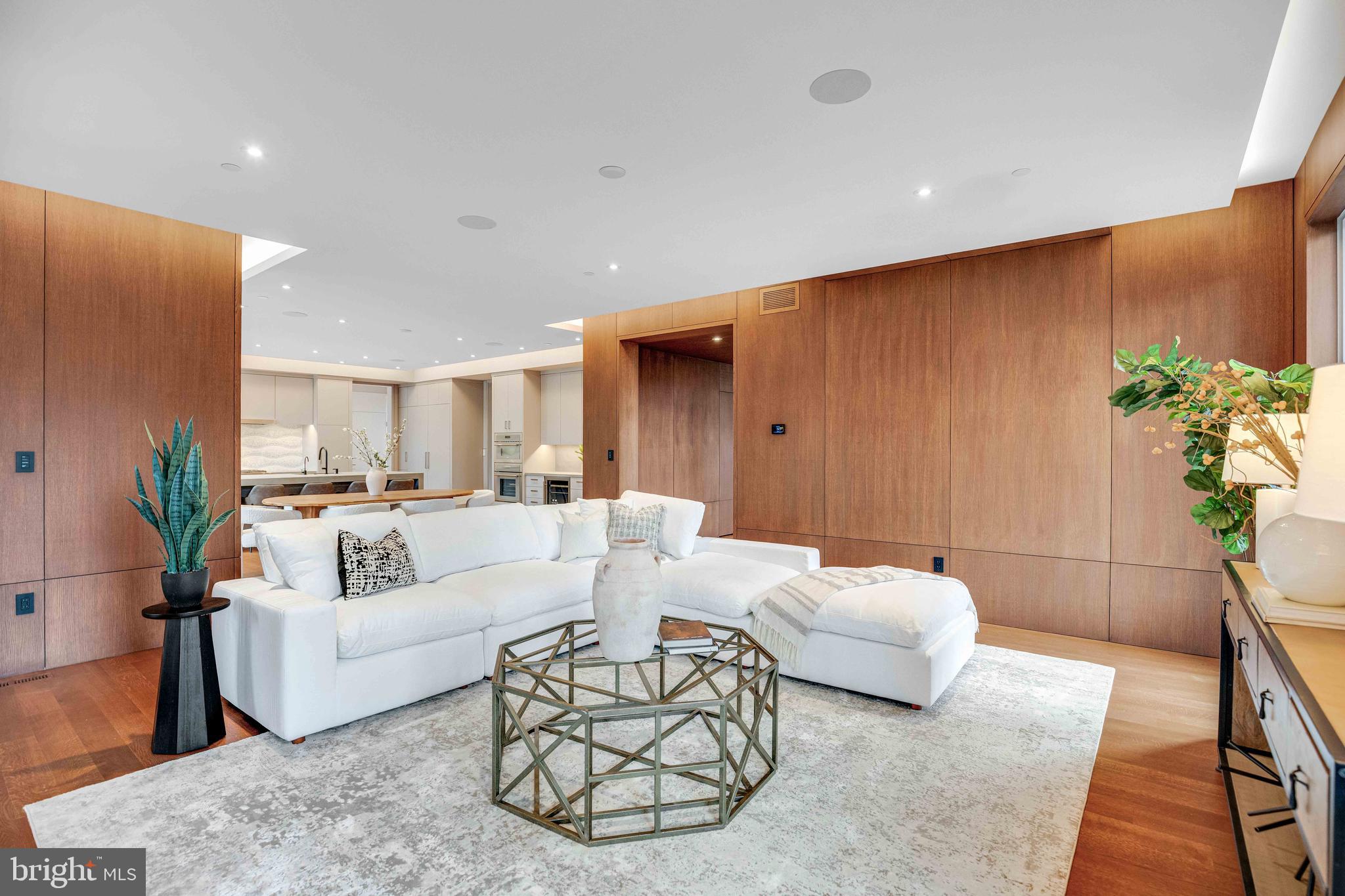 LONGWOOD - Residential