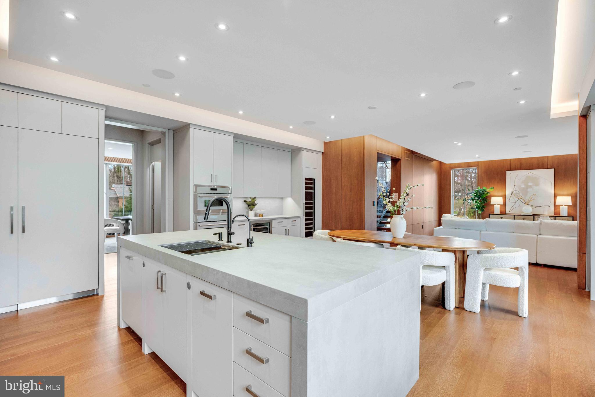 LONGWOOD - Residential