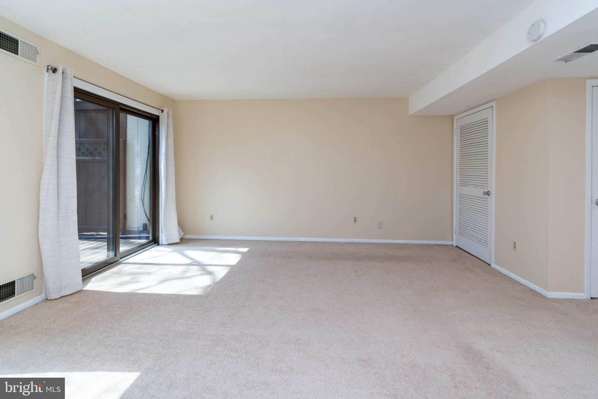 VILLAGE II - Residential Lease