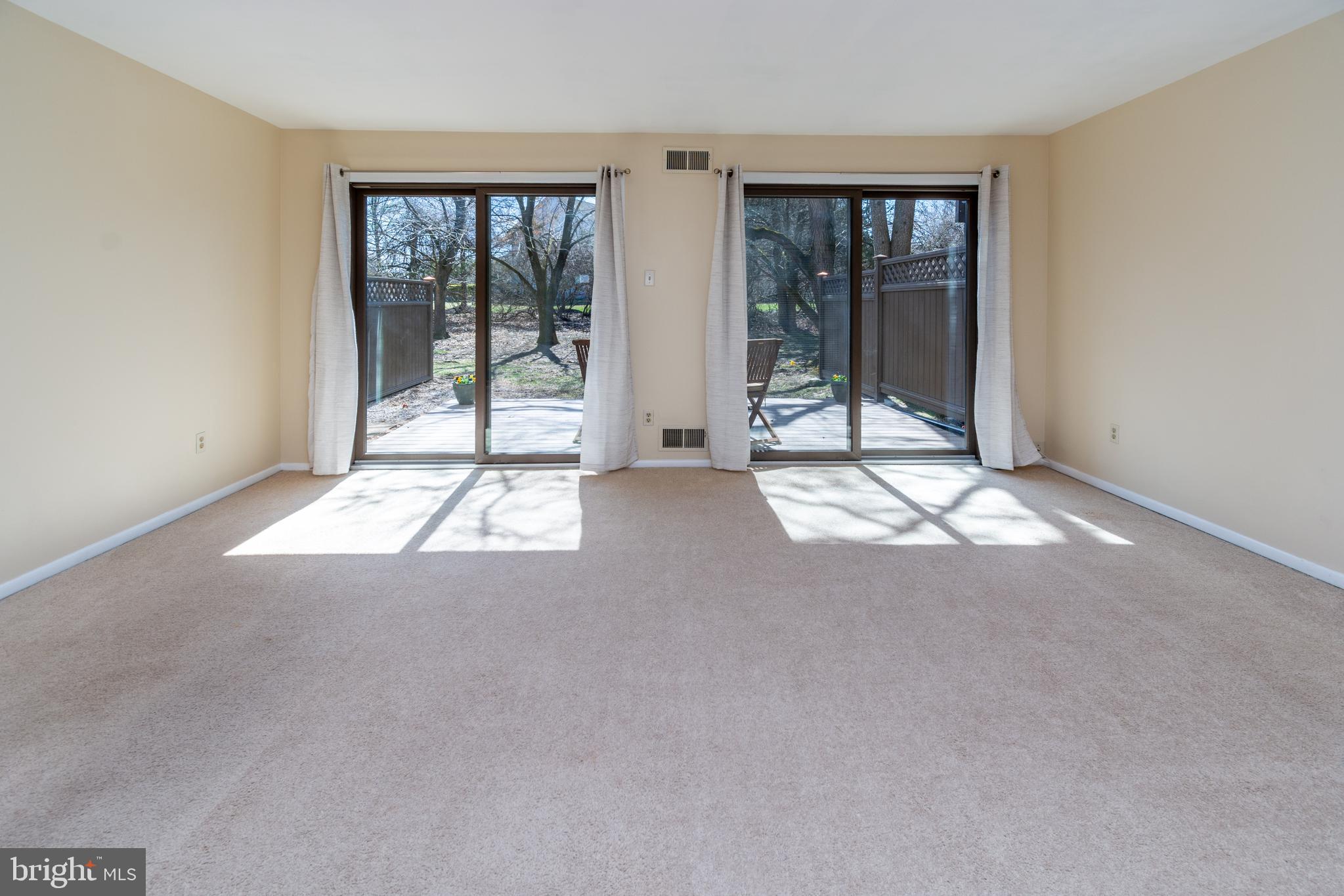 VILLAGE II - Residential Lease