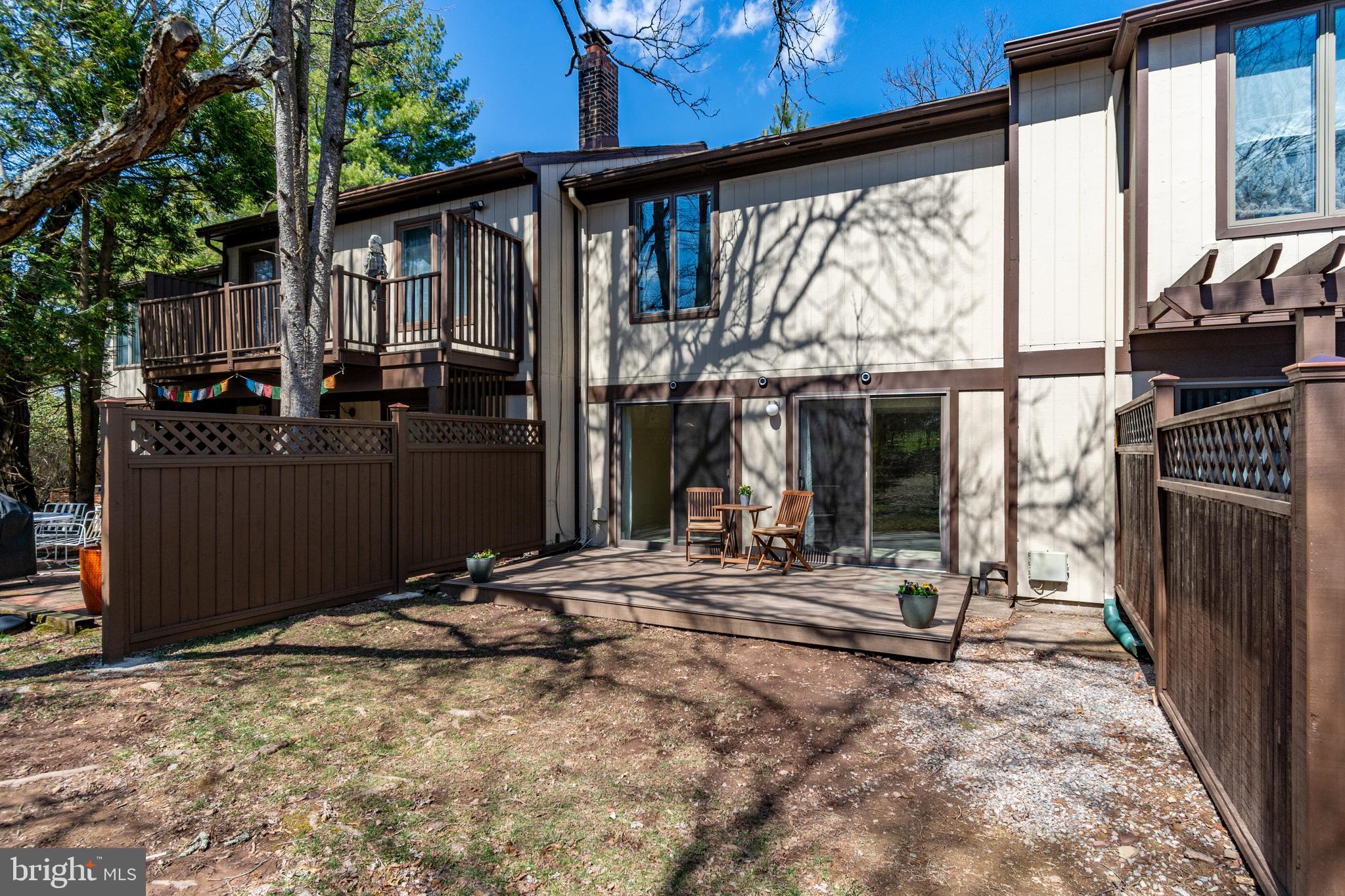 VILLAGE II - Residential Lease