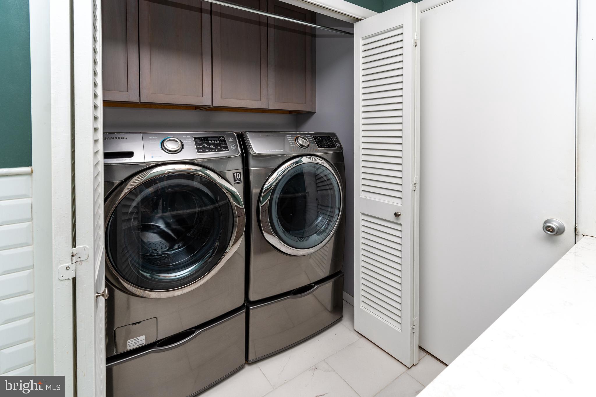 VILLAGE II - Residential Lease