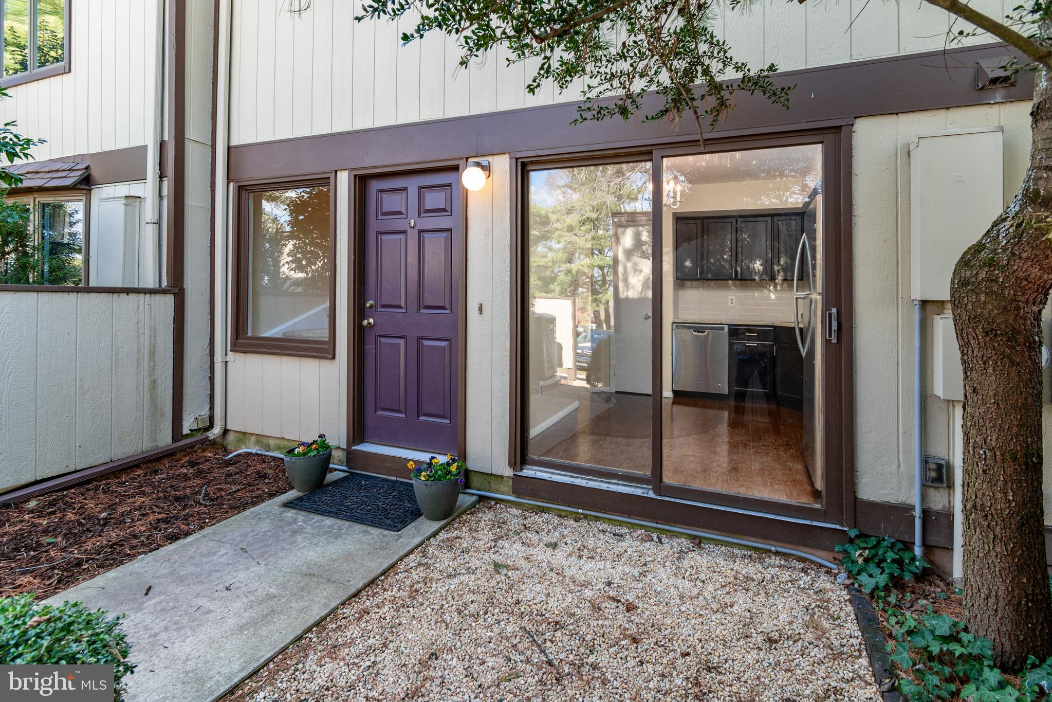 VILLAGE II - Residential Lease