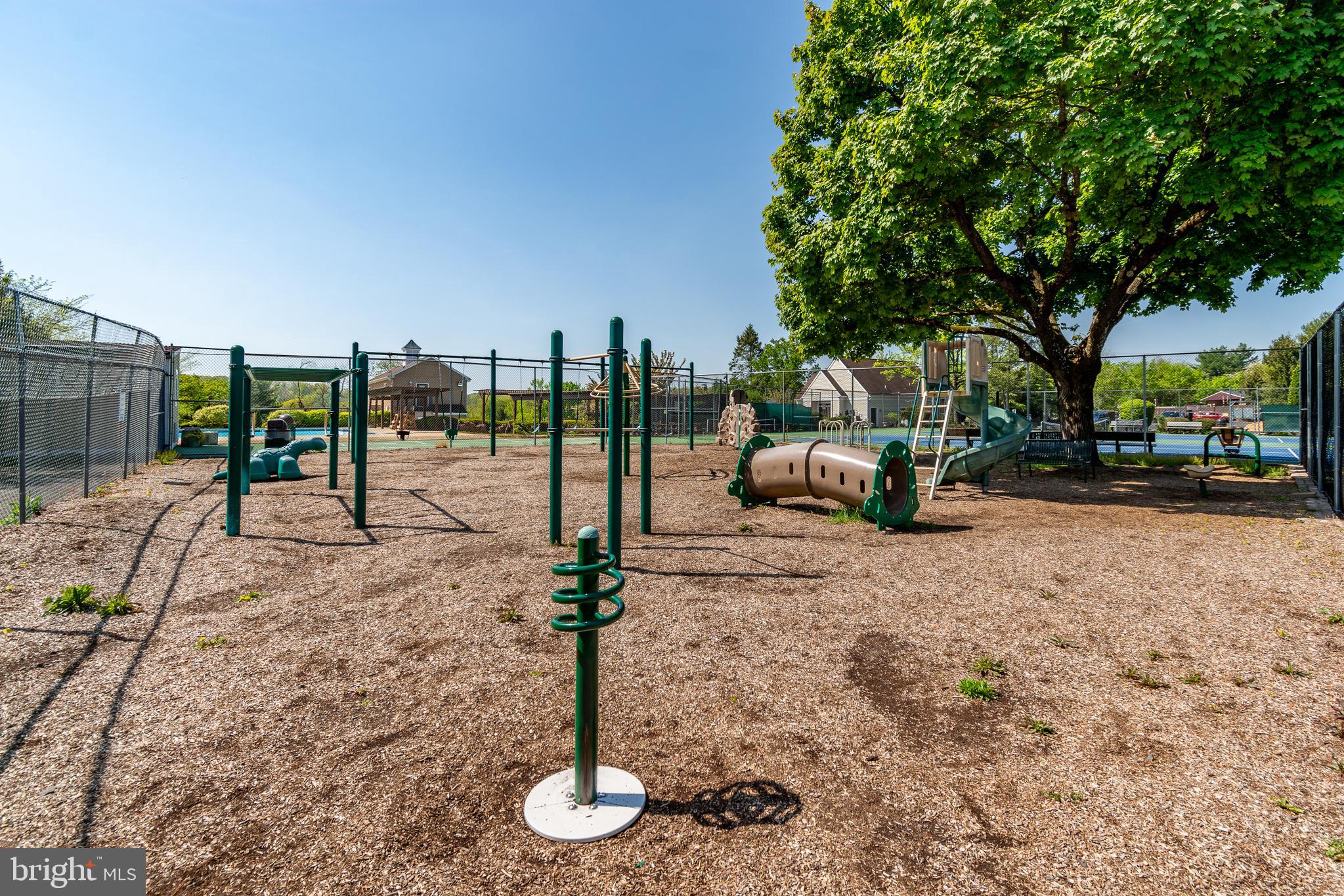 VILLAGE II - Residential Lease