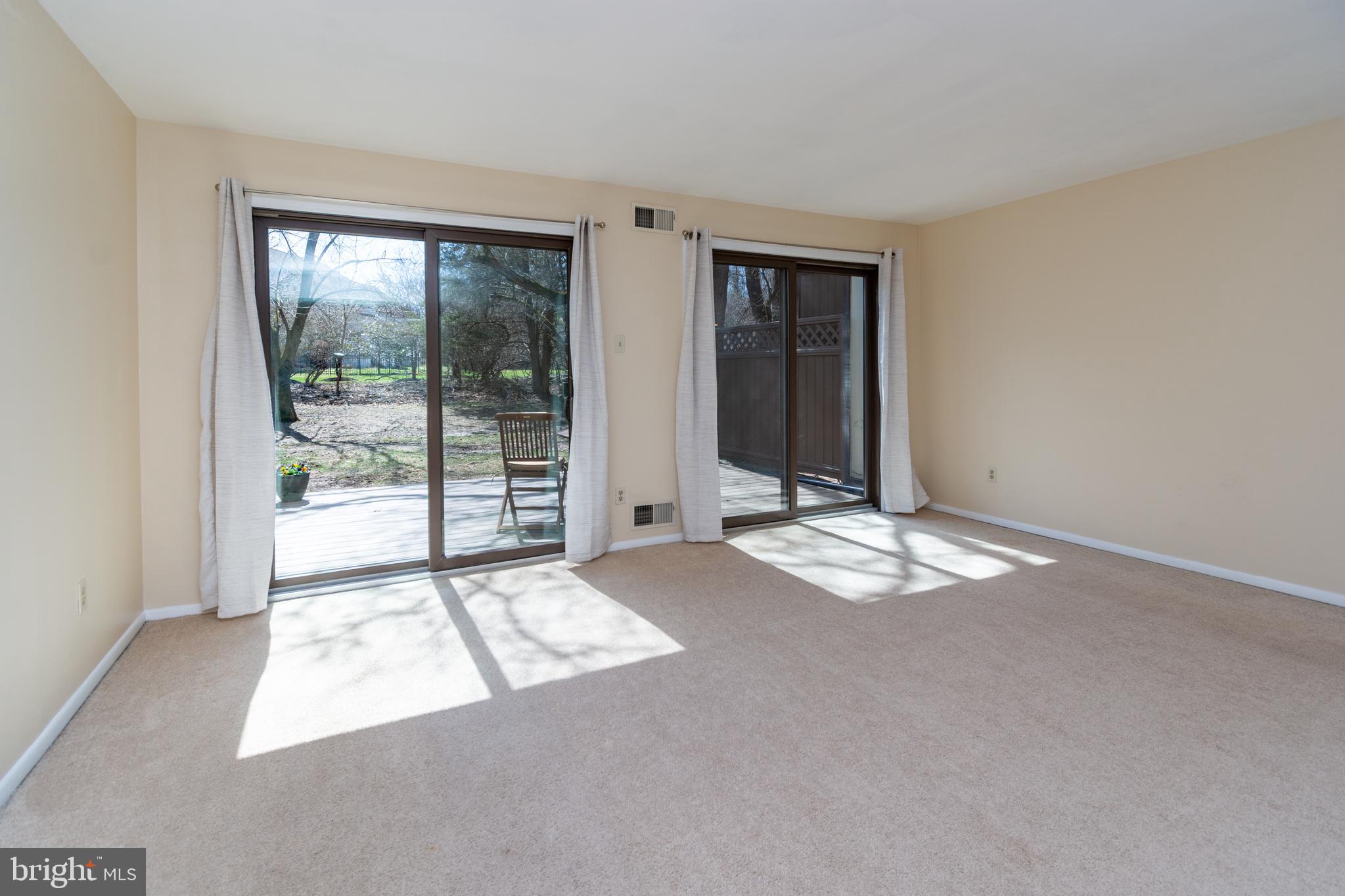 VILLAGE II - Residential Lease