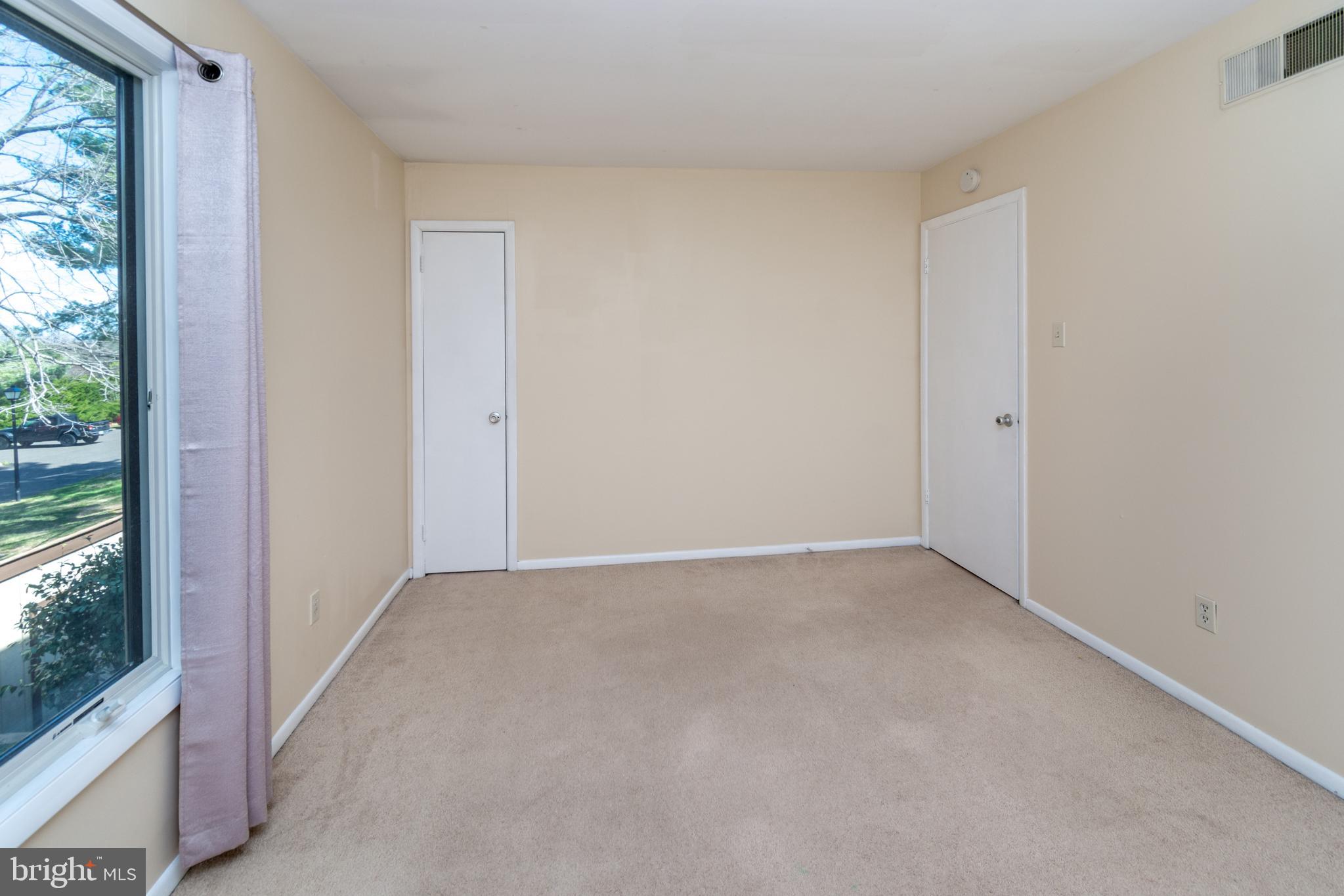 VILLAGE II - Residential Lease