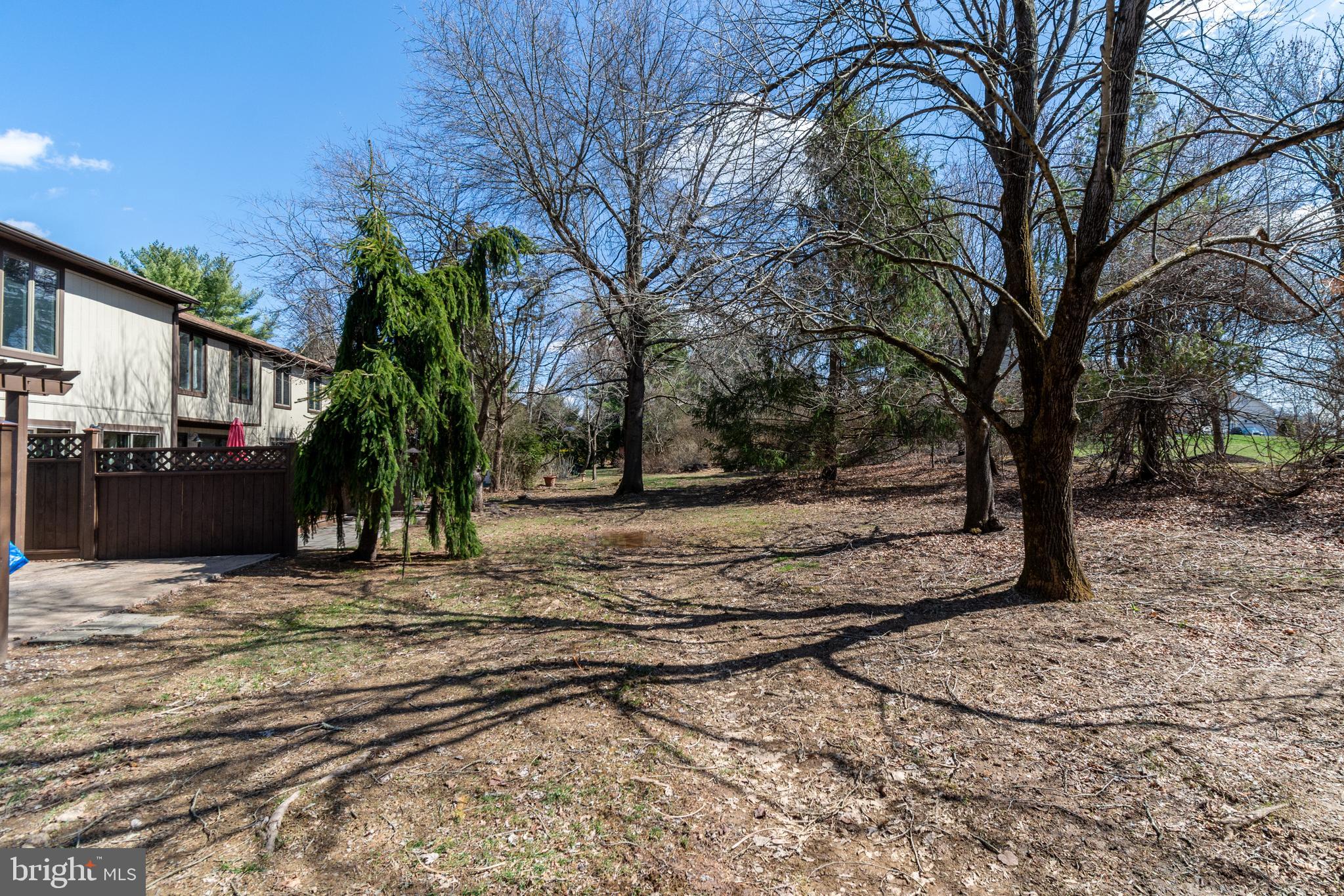 VILLAGE II - Residential Lease