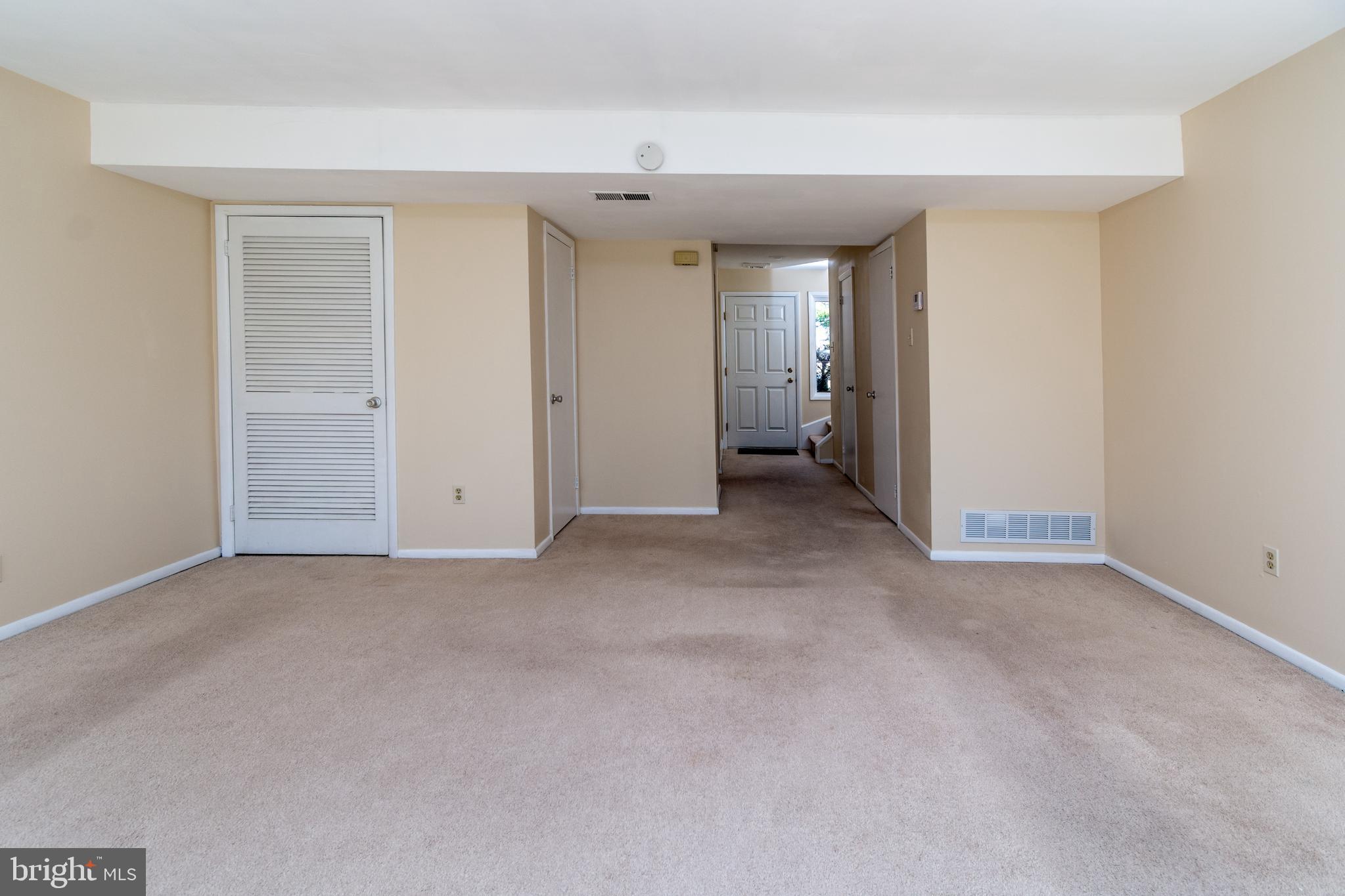 VILLAGE II - Residential Lease