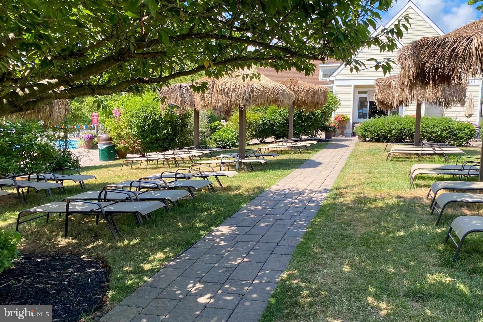 VILLAGE II - Residential Lease