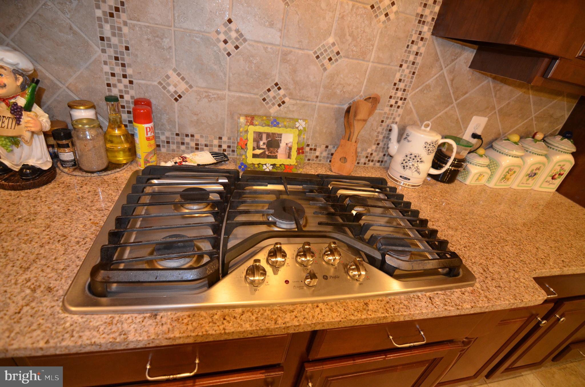 AMANDA PLACE - Residential Lease