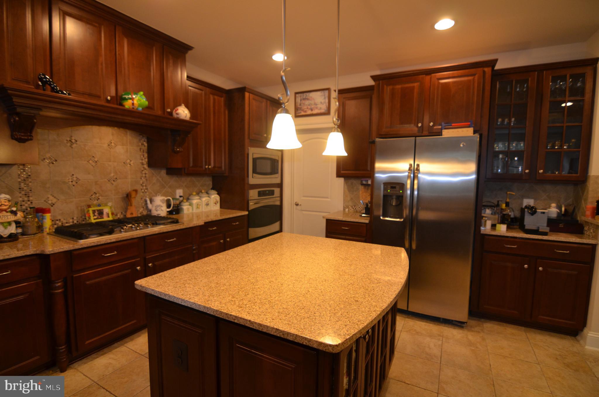 AMANDA PLACE - Residential Lease