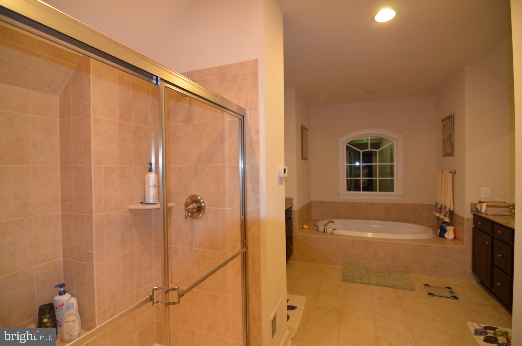 AMANDA PLACE - Residential Lease