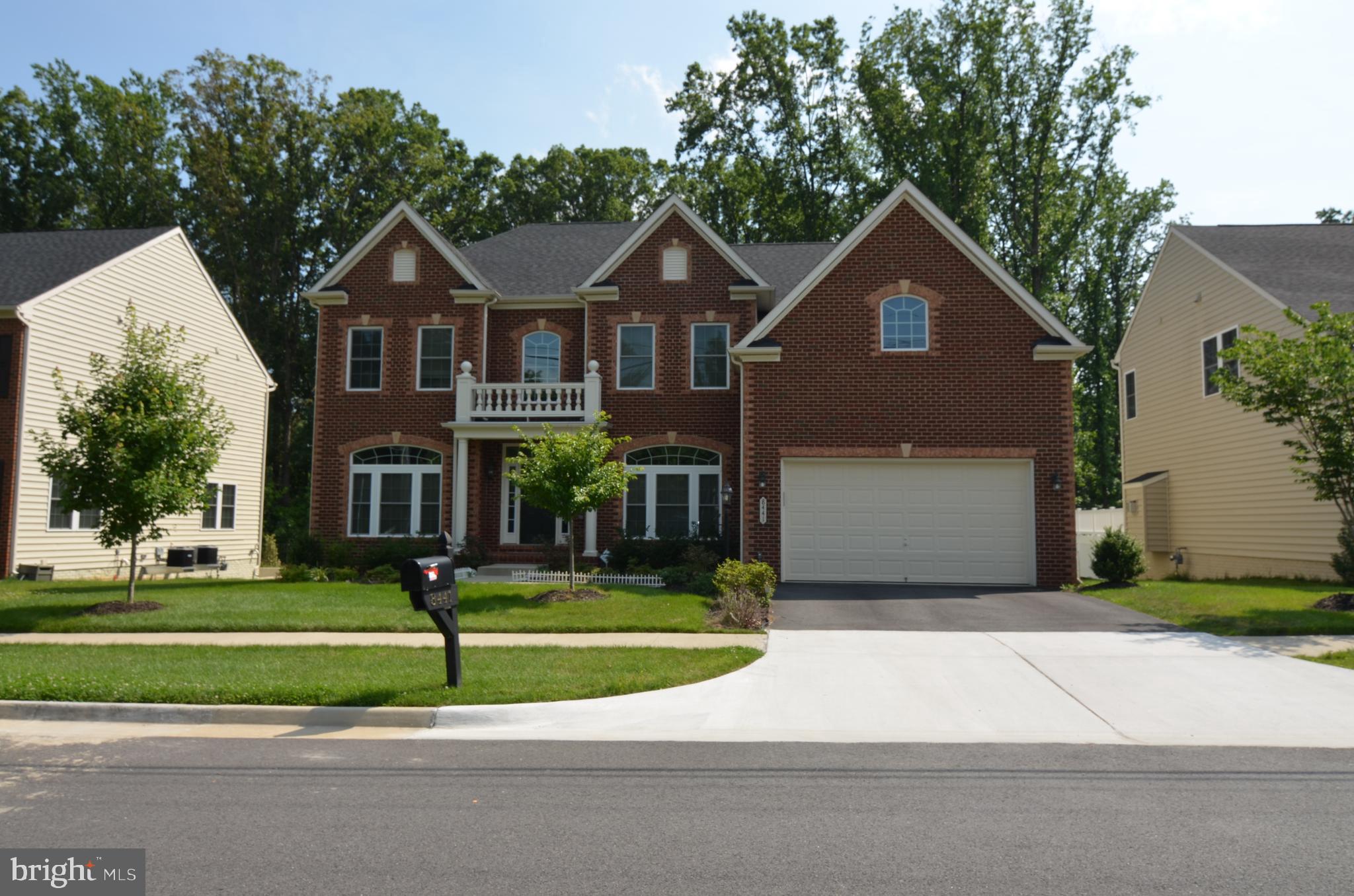 AMANDA PLACE - Residential Lease