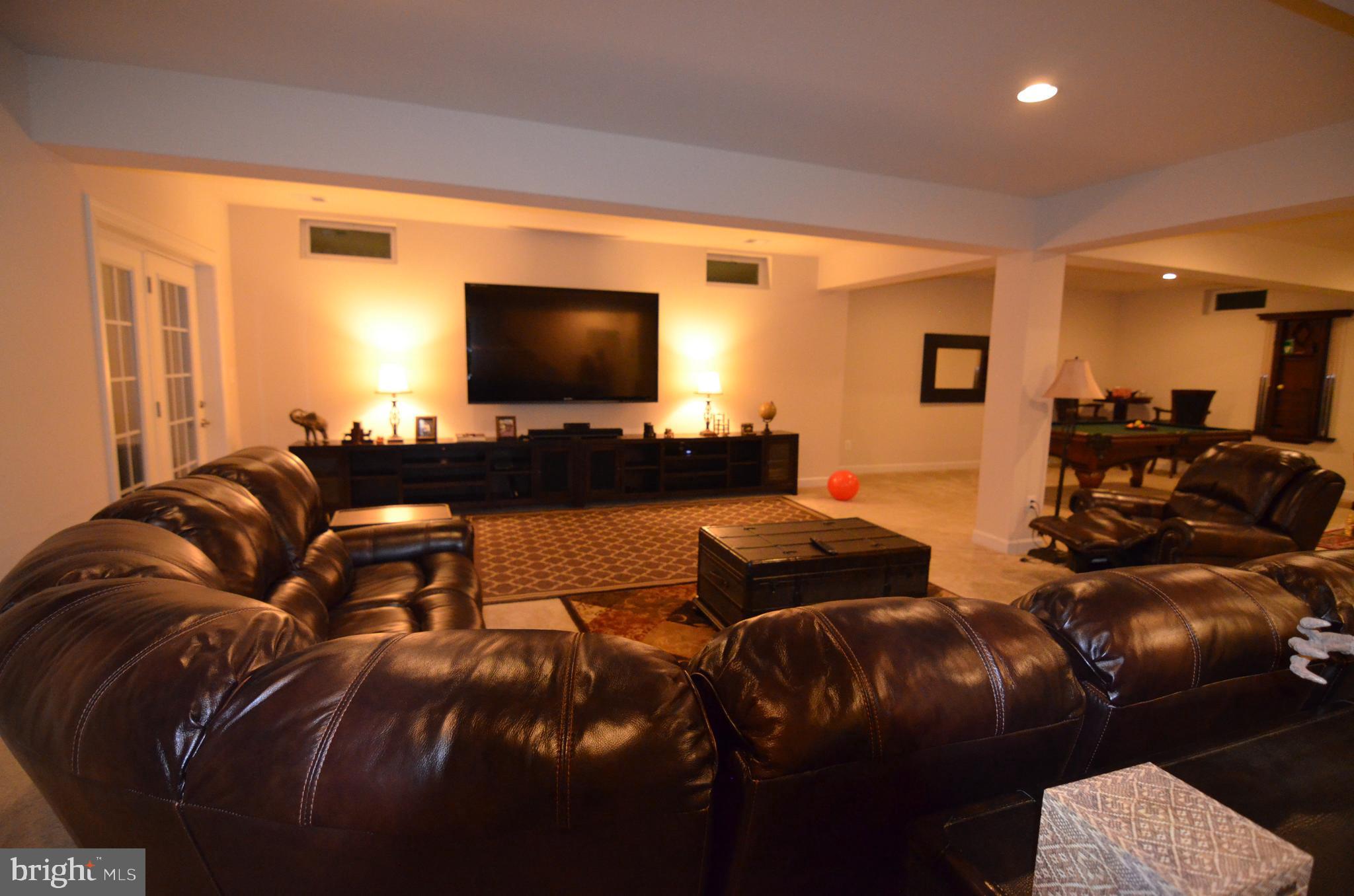 AMANDA PLACE - Residential Lease