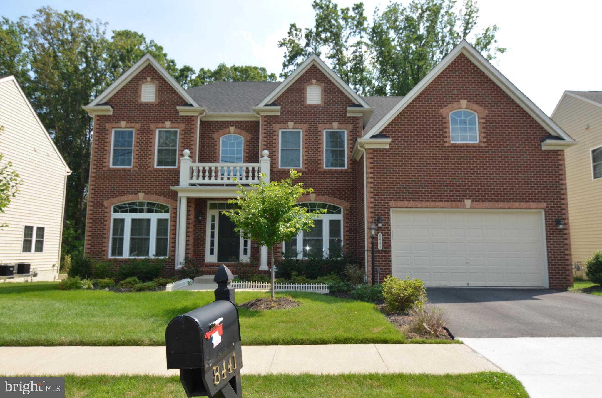 AMANDA PLACE - Residential Lease