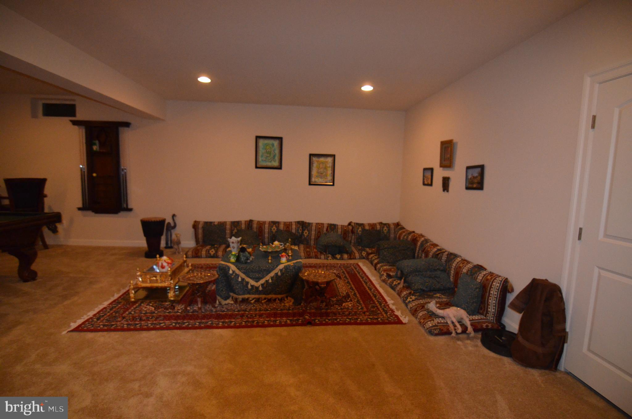 AMANDA PLACE - Residential Lease