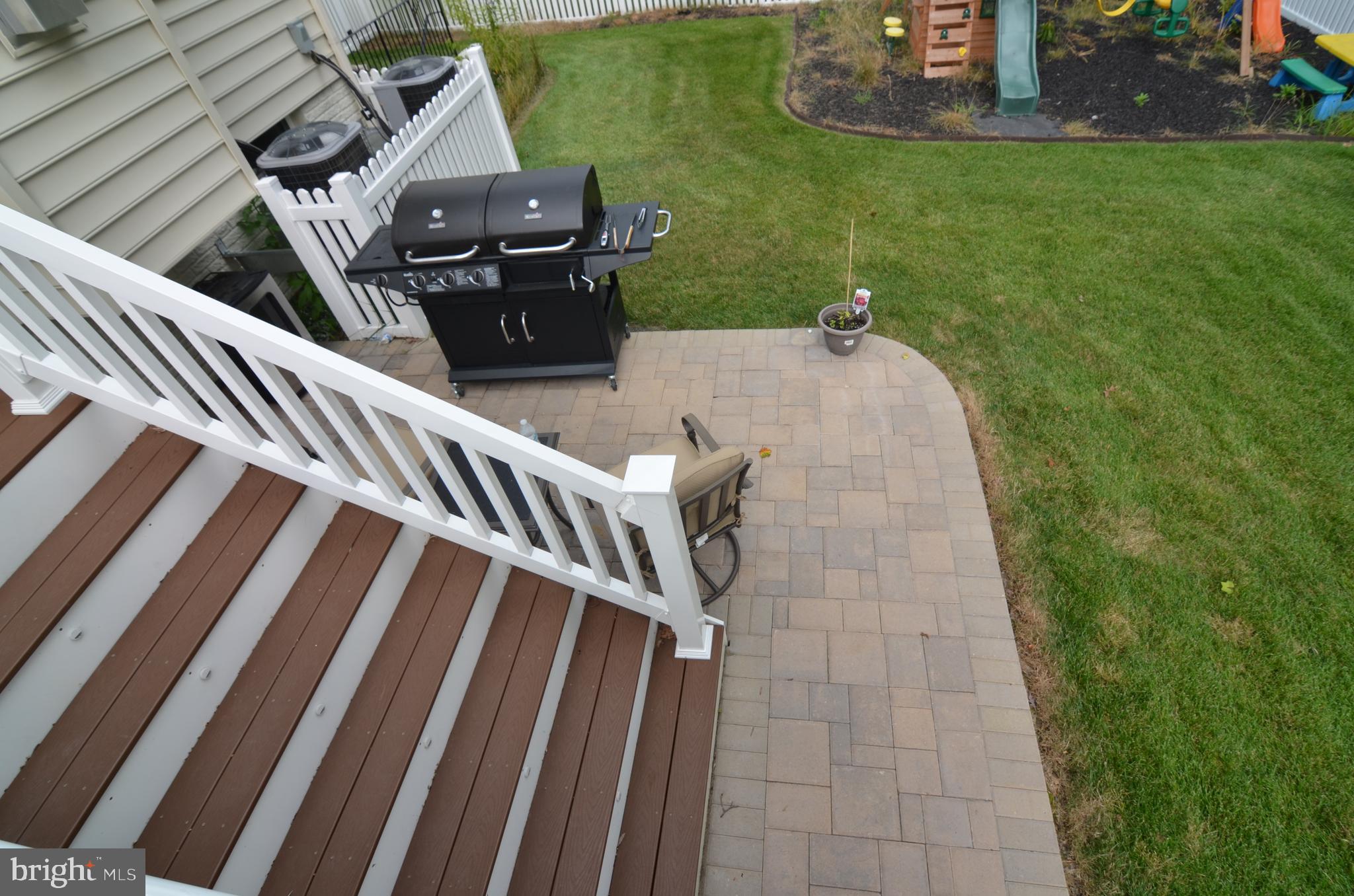 AMANDA PLACE - Residential Lease