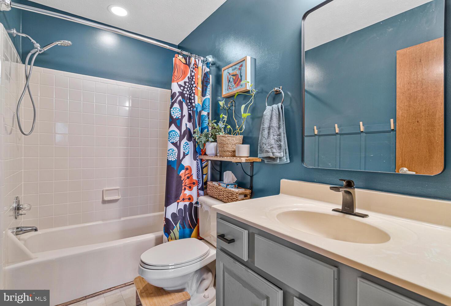 HICKORY NUT OF WILDEWOOD - Residential