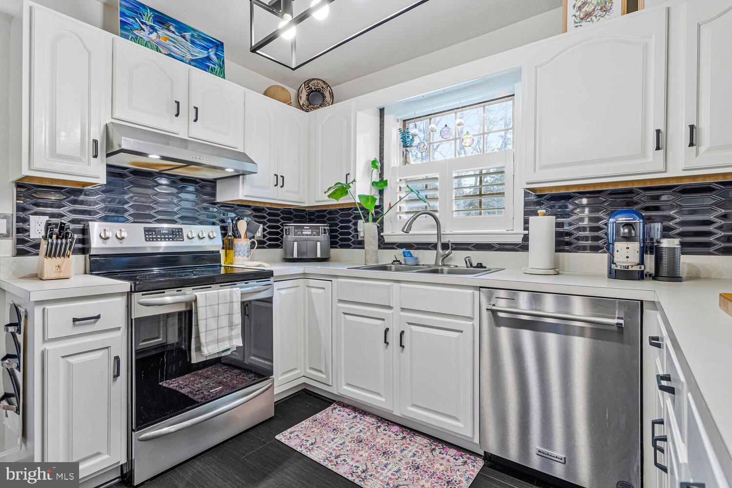 HICKORY NUT OF WILDEWOOD - Residential