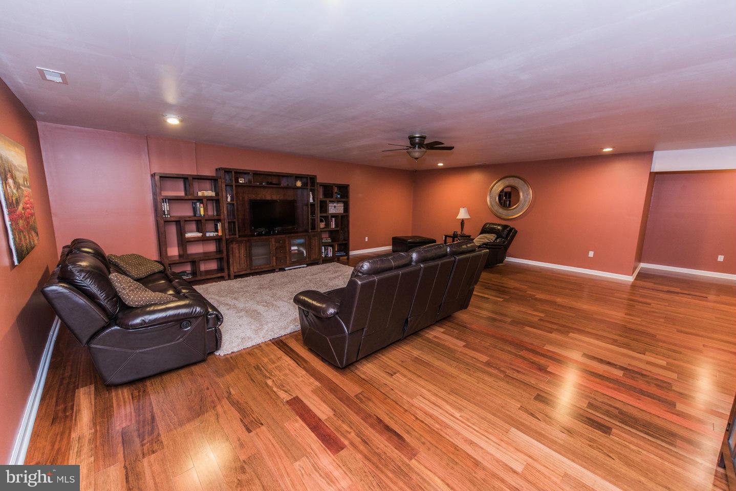 ROYAL VIEW ESTATES - Residential