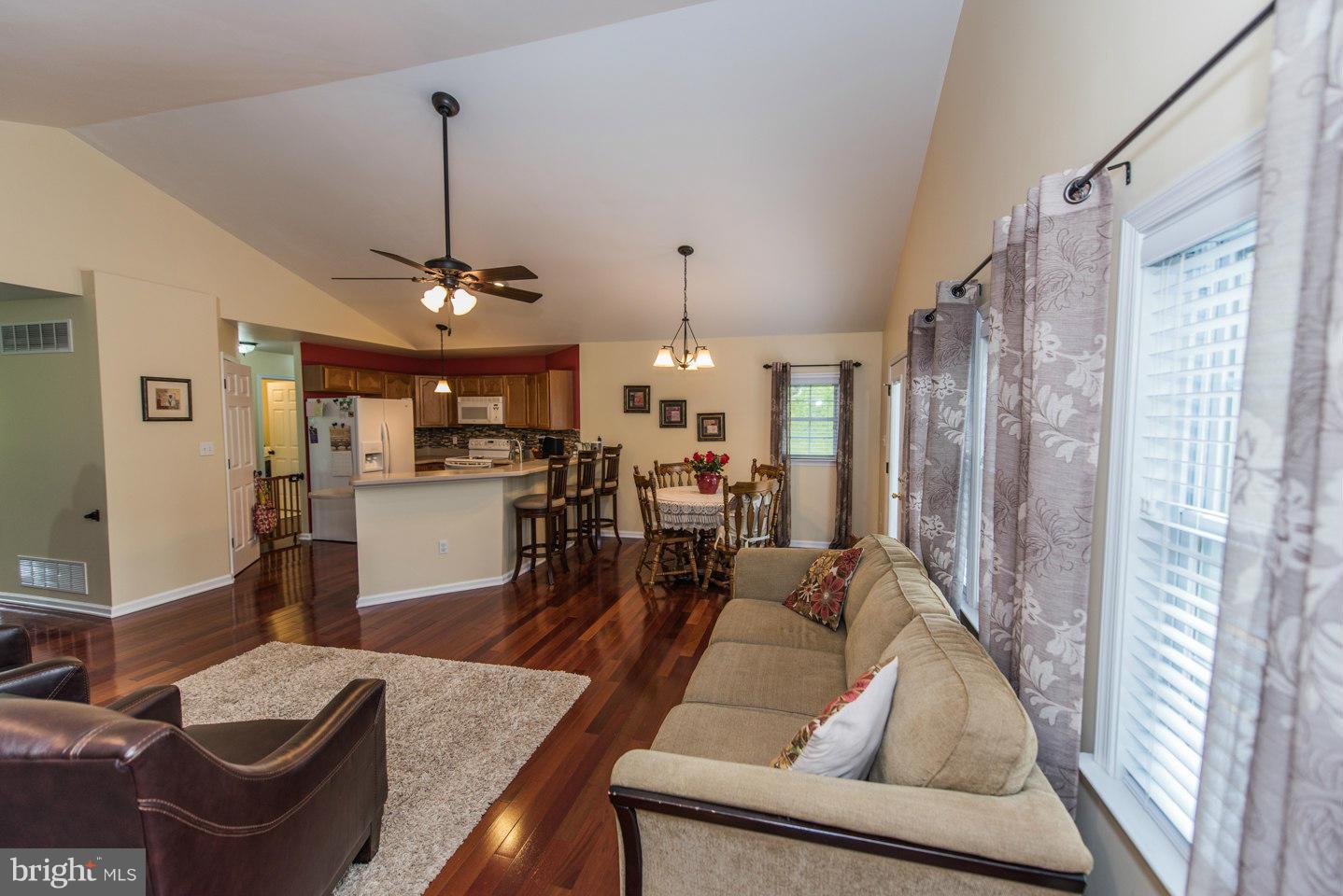 ROYAL VIEW ESTATES - Residential