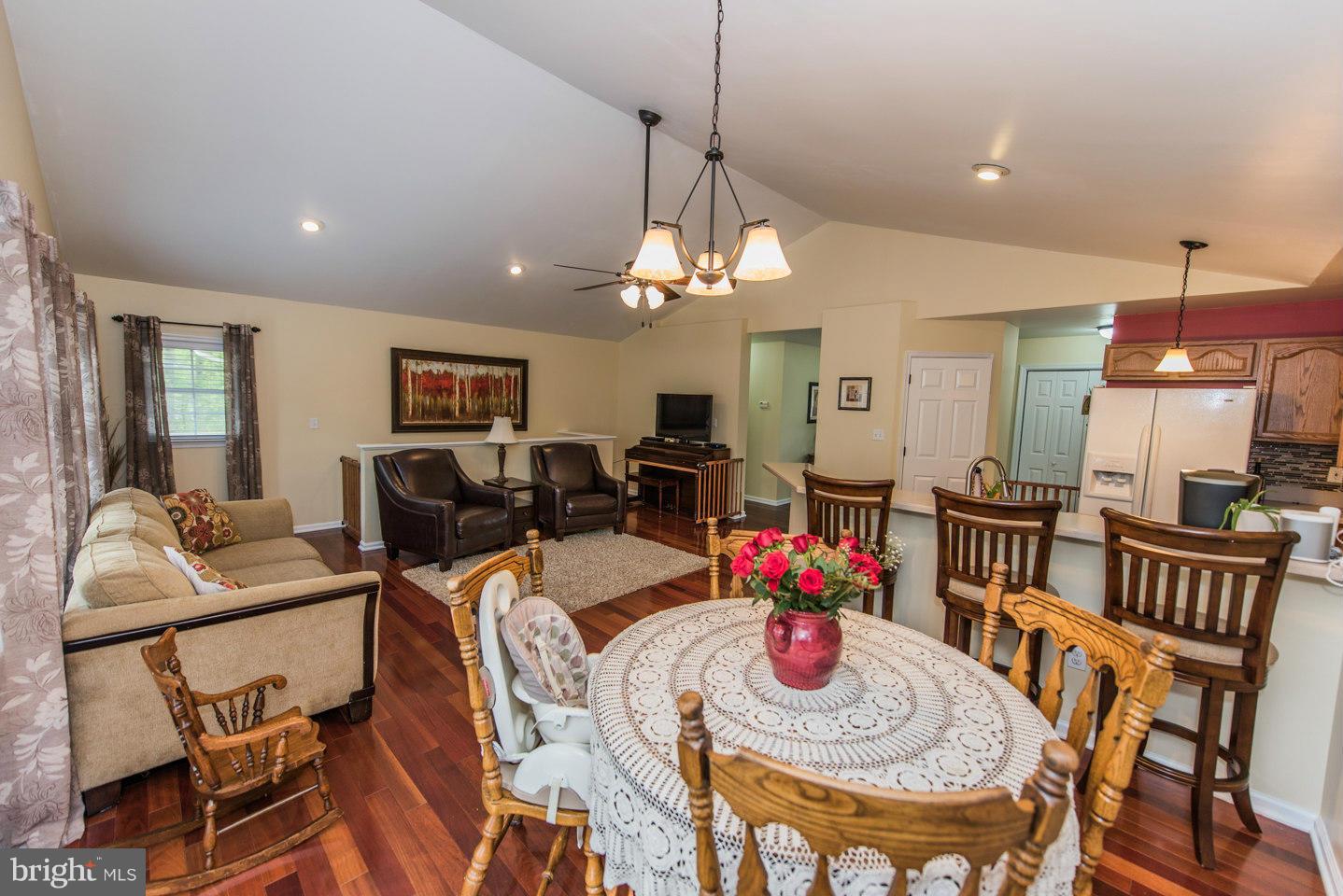 ROYAL VIEW ESTATES - Residential