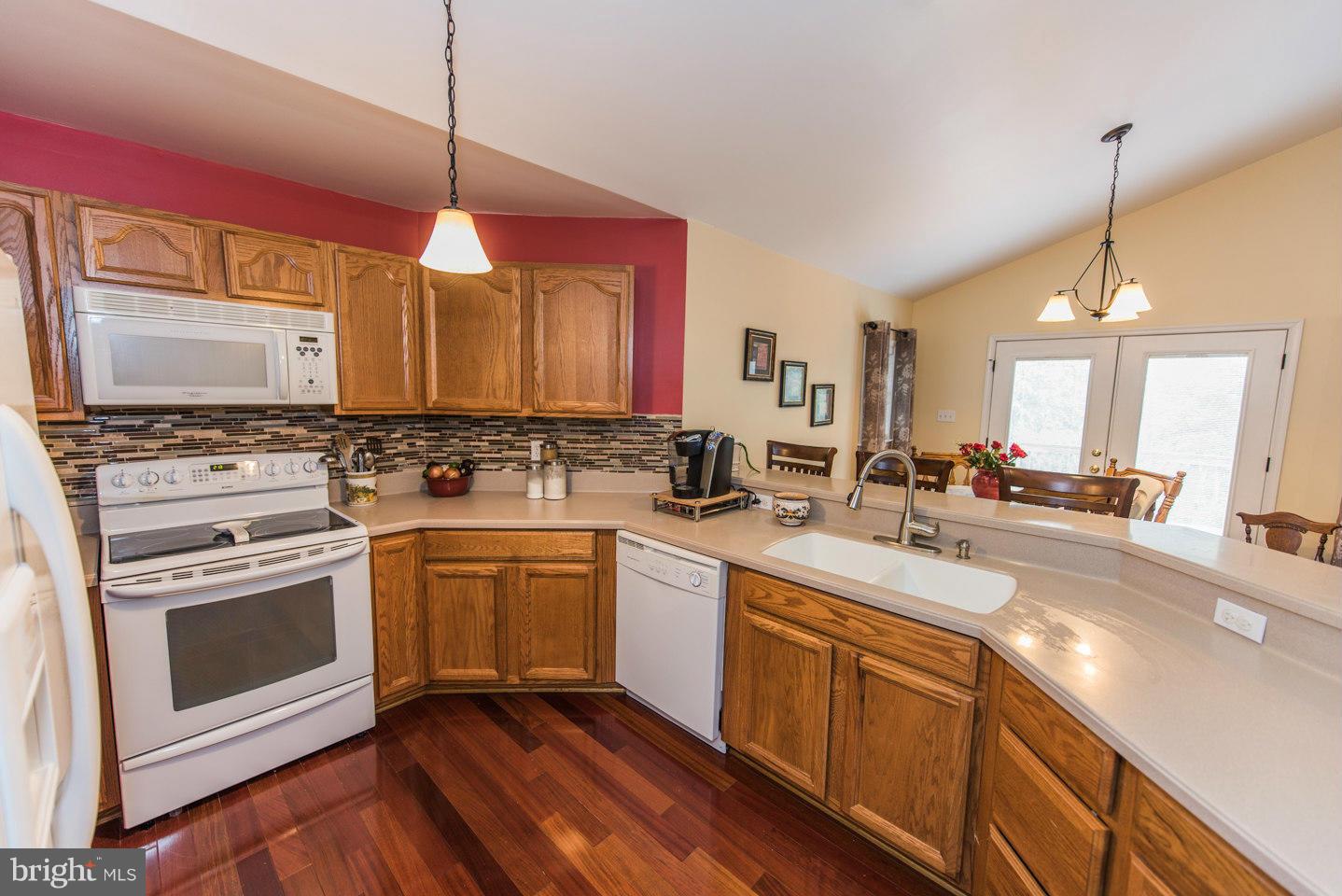 ROYAL VIEW ESTATES - Residential