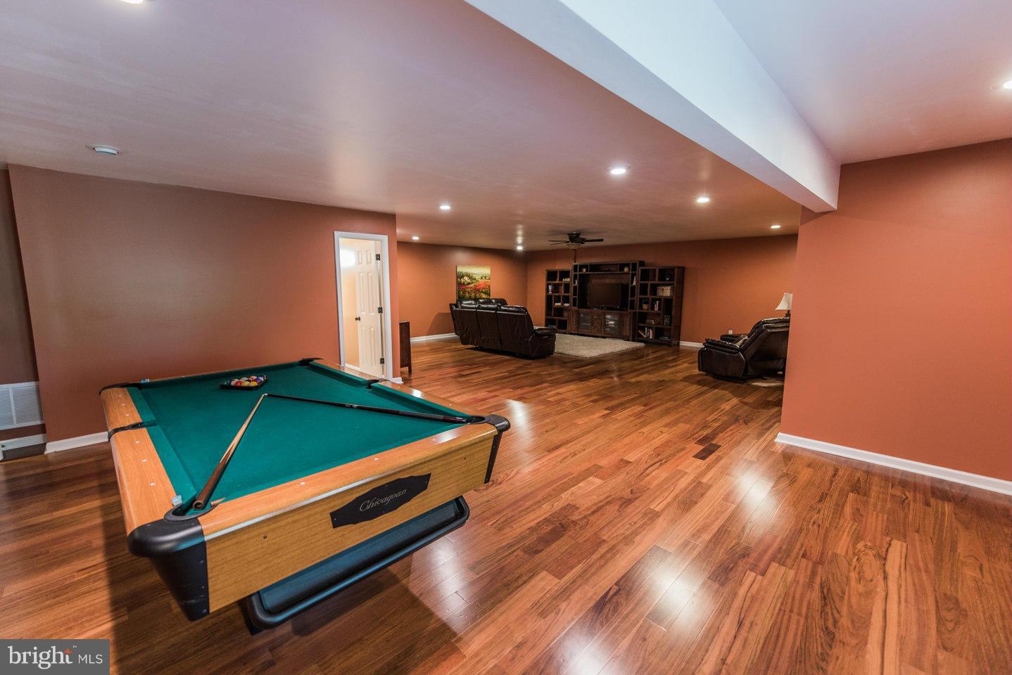 ROYAL VIEW ESTATES - Residential