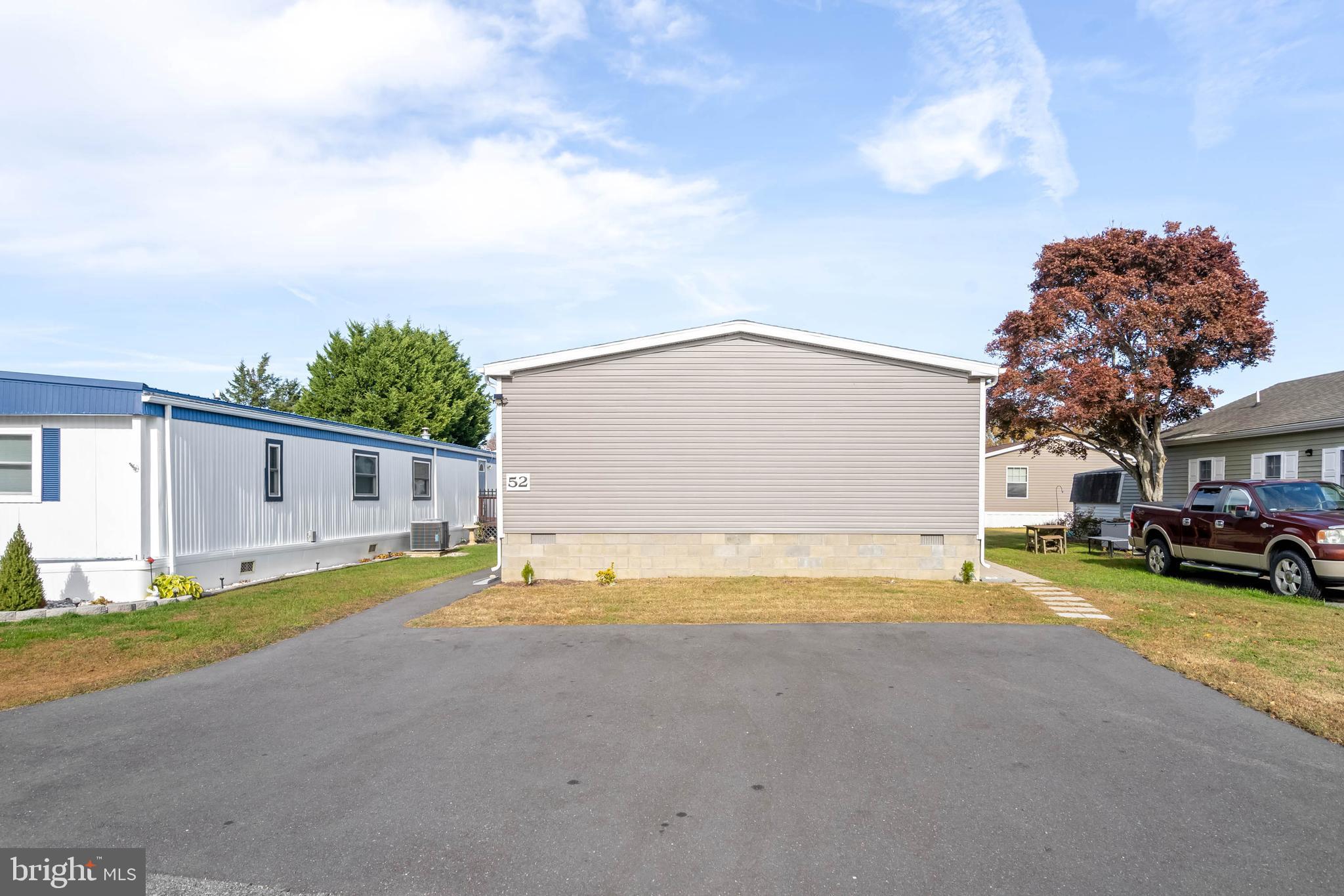 COLONIAL EAST - Residential