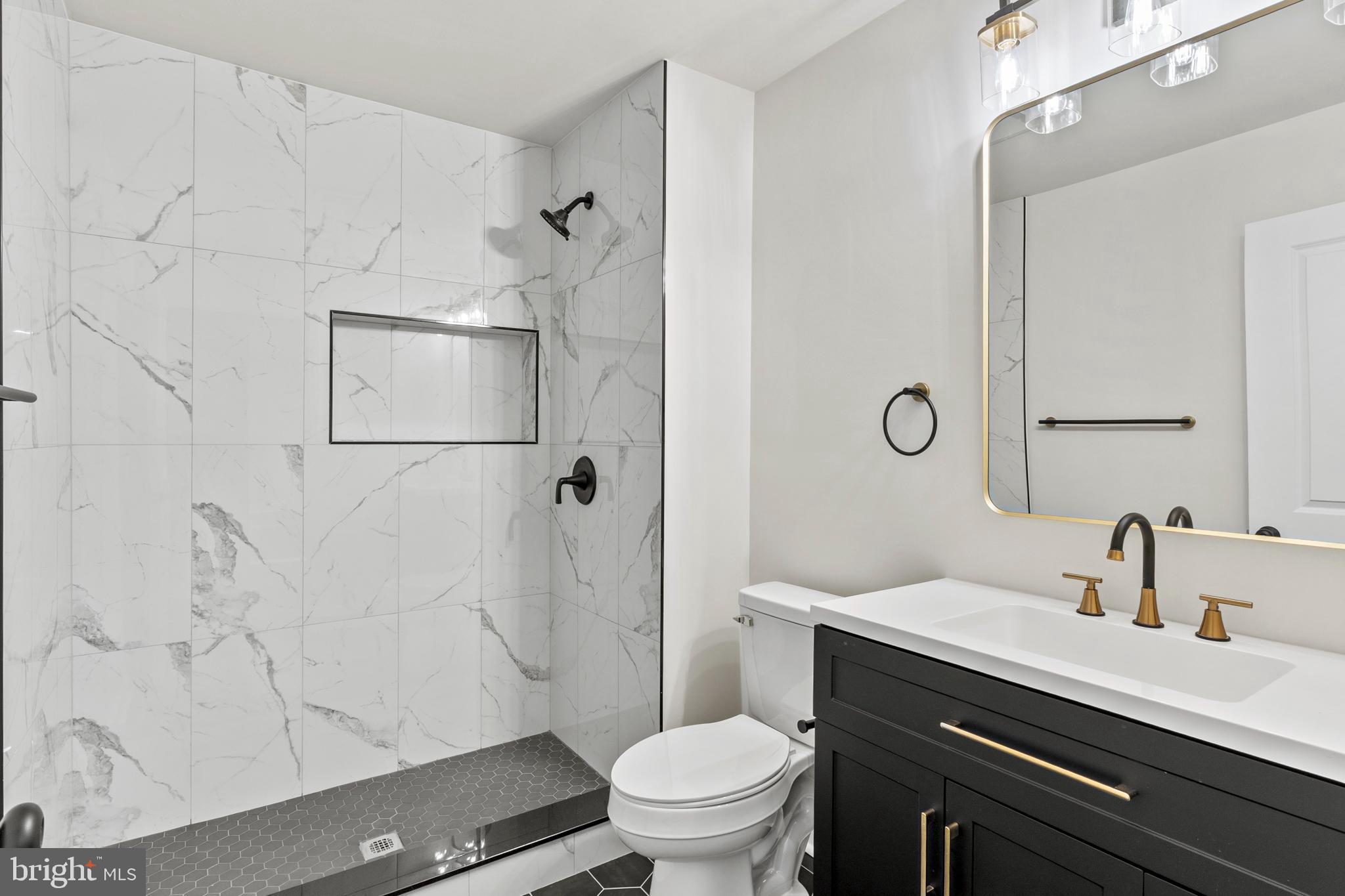 EASTPORT - Residential