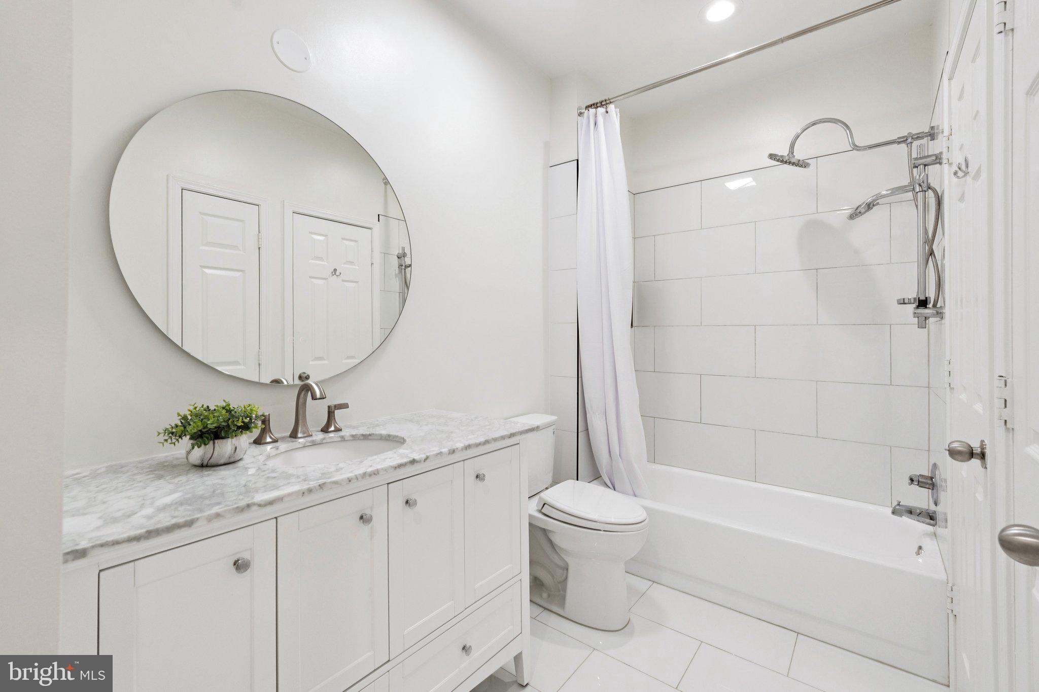 STONECROFT CONDO - Residential Lease