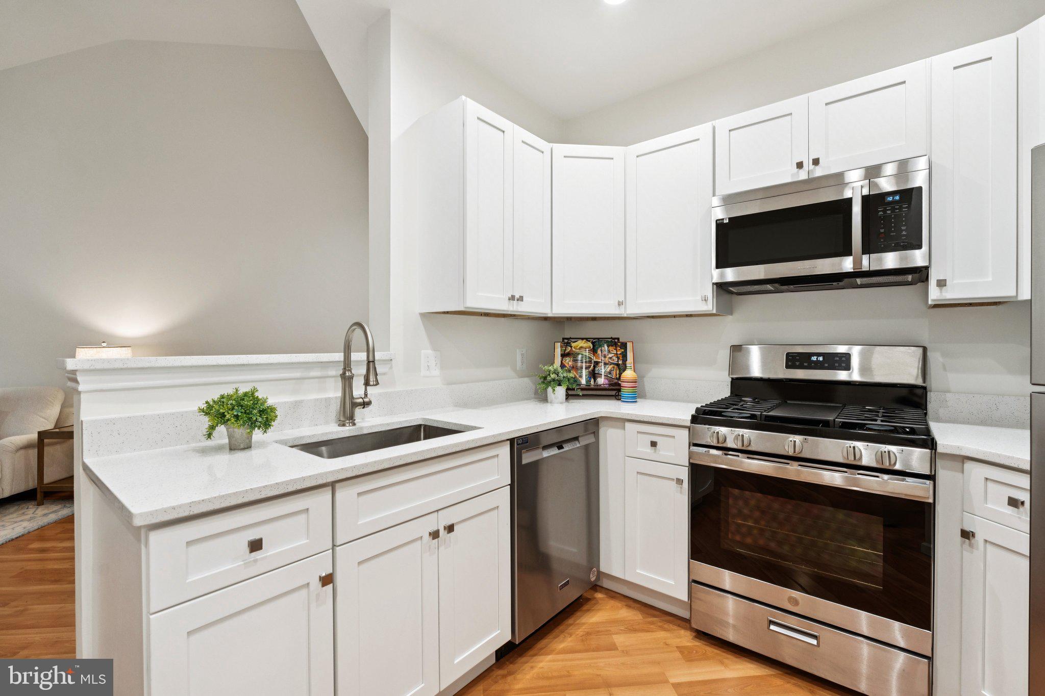 STONECROFT CONDO - Residential Lease