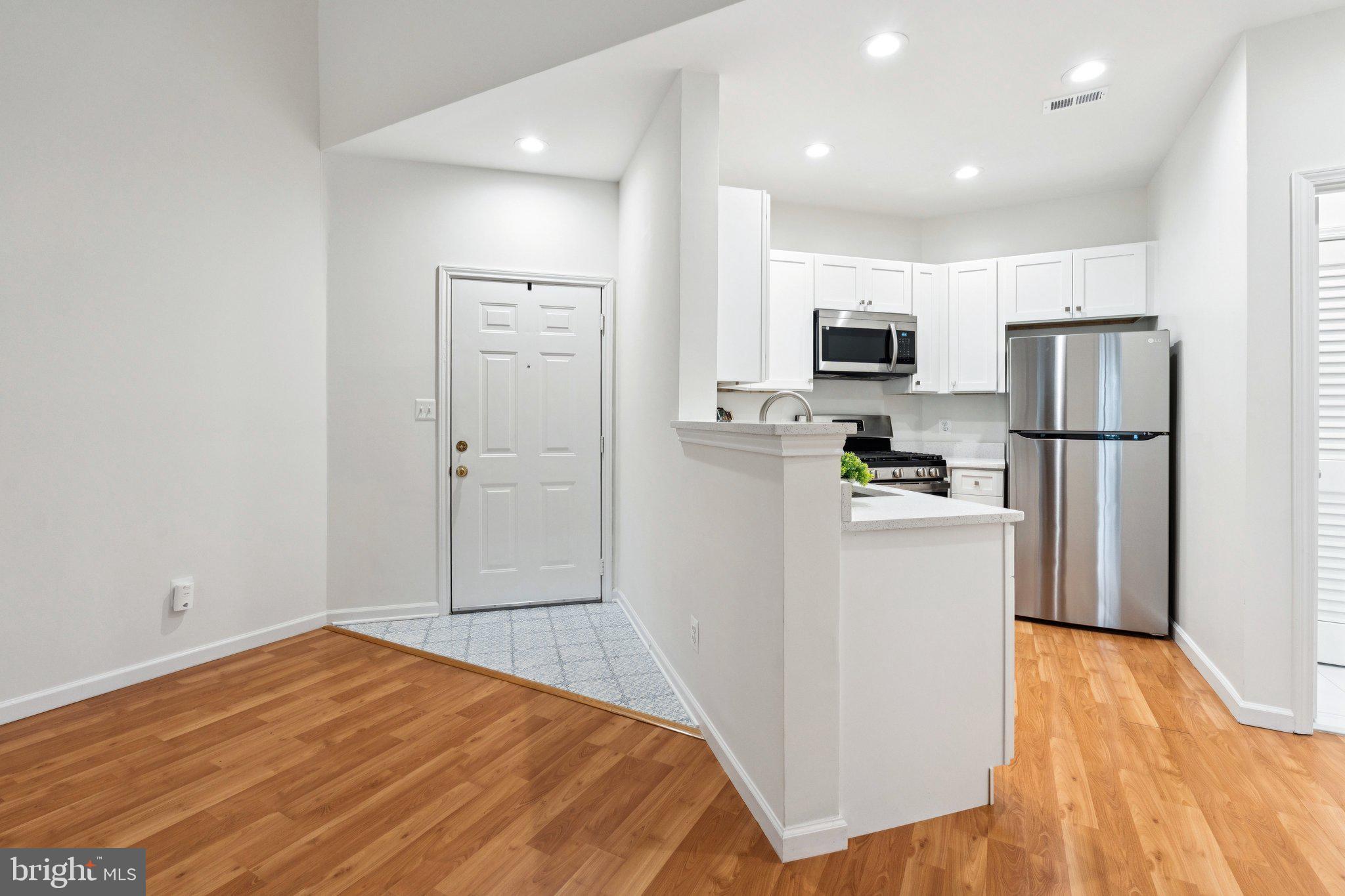 STONECROFT CONDO - Residential Lease