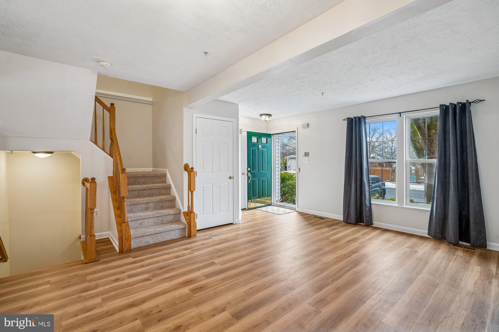 SUMMERS RUN - Residential