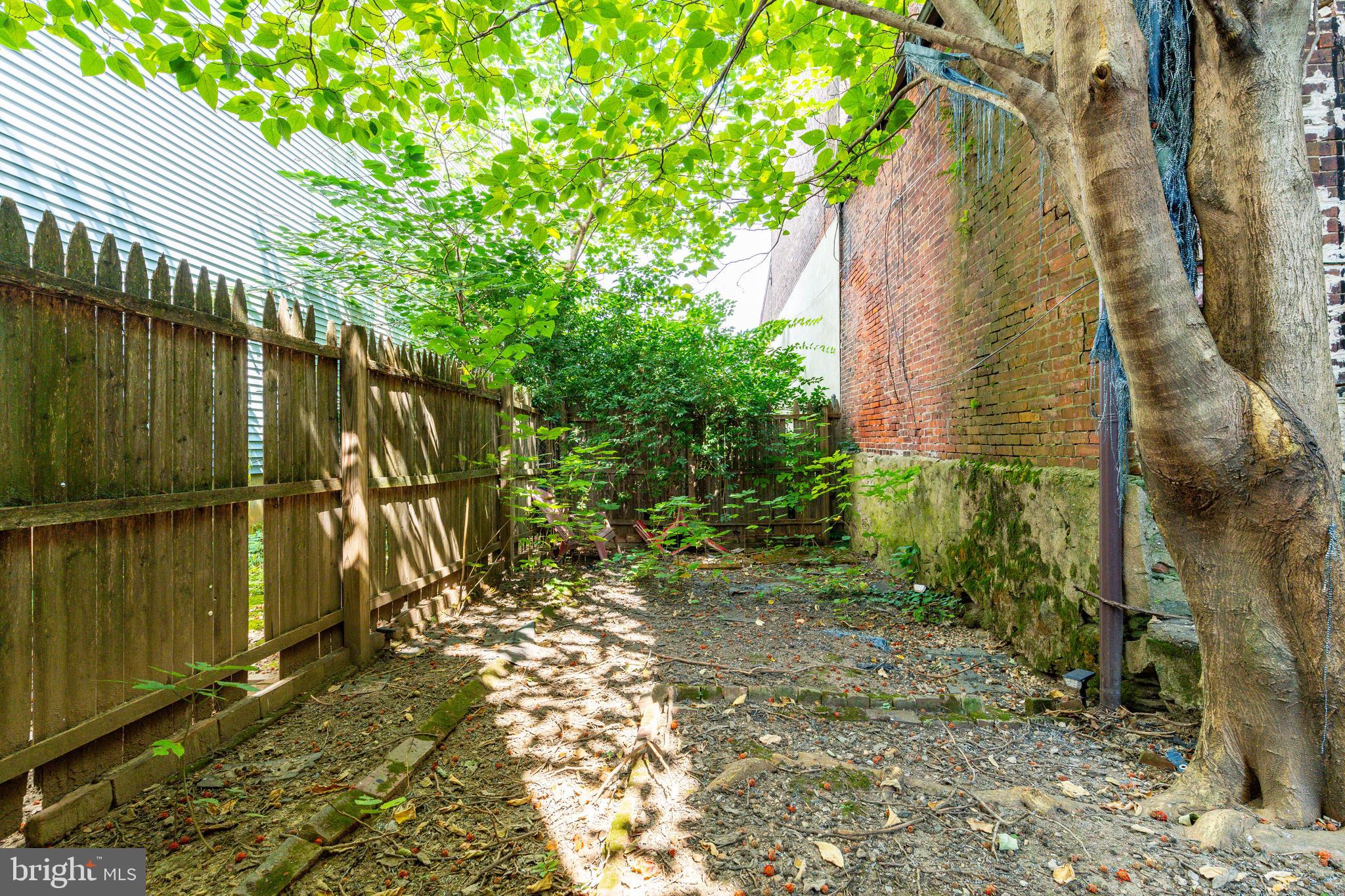 UNIVERSITY CITY - Residential