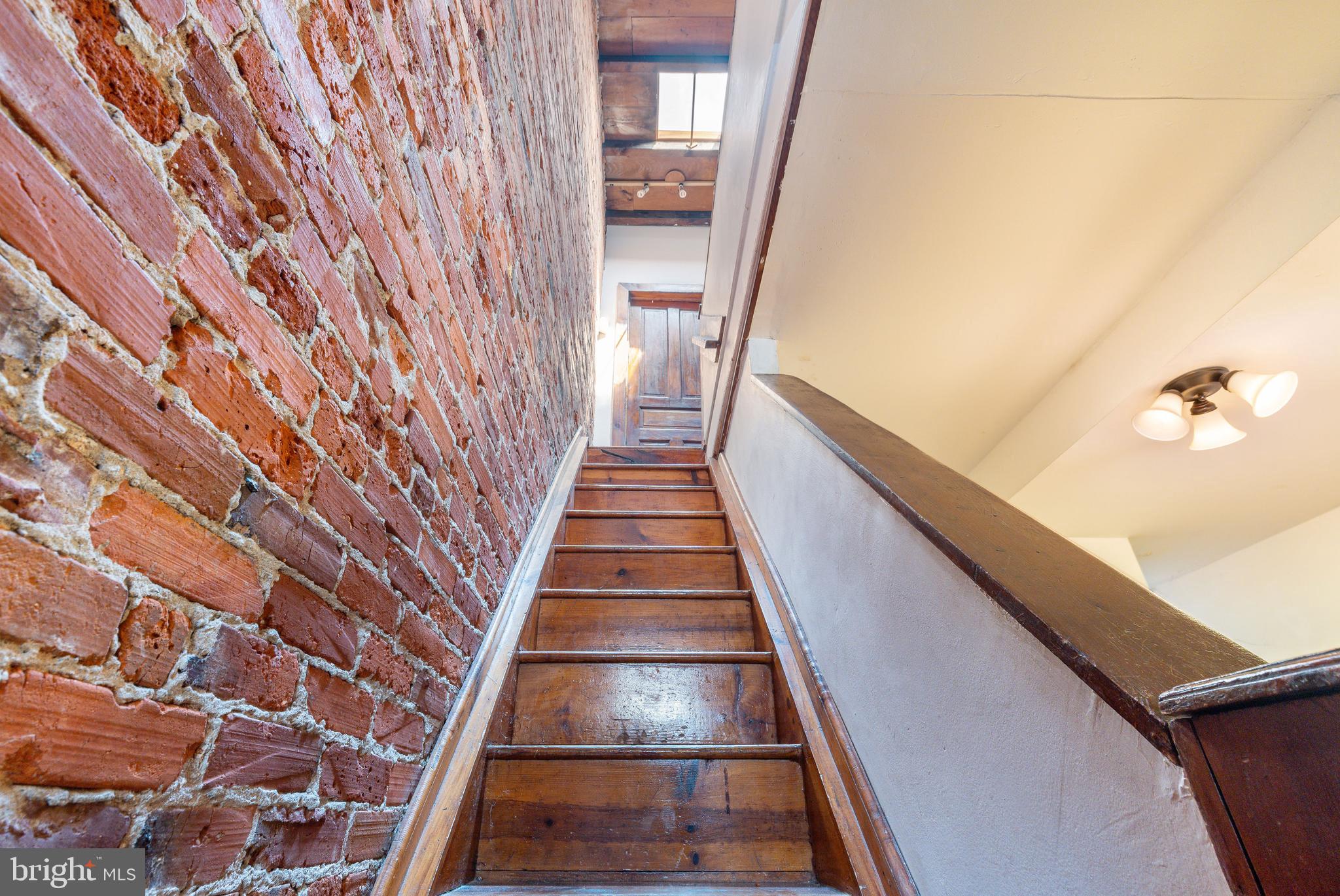 UNIVERSITY CITY - Residential