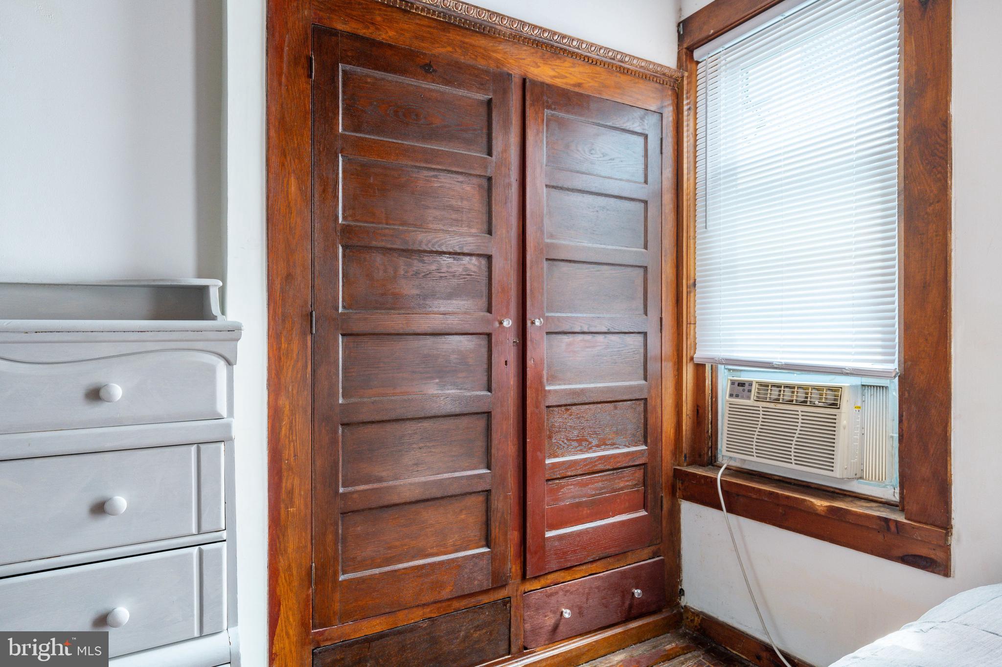 UNIVERSITY CITY - Residential