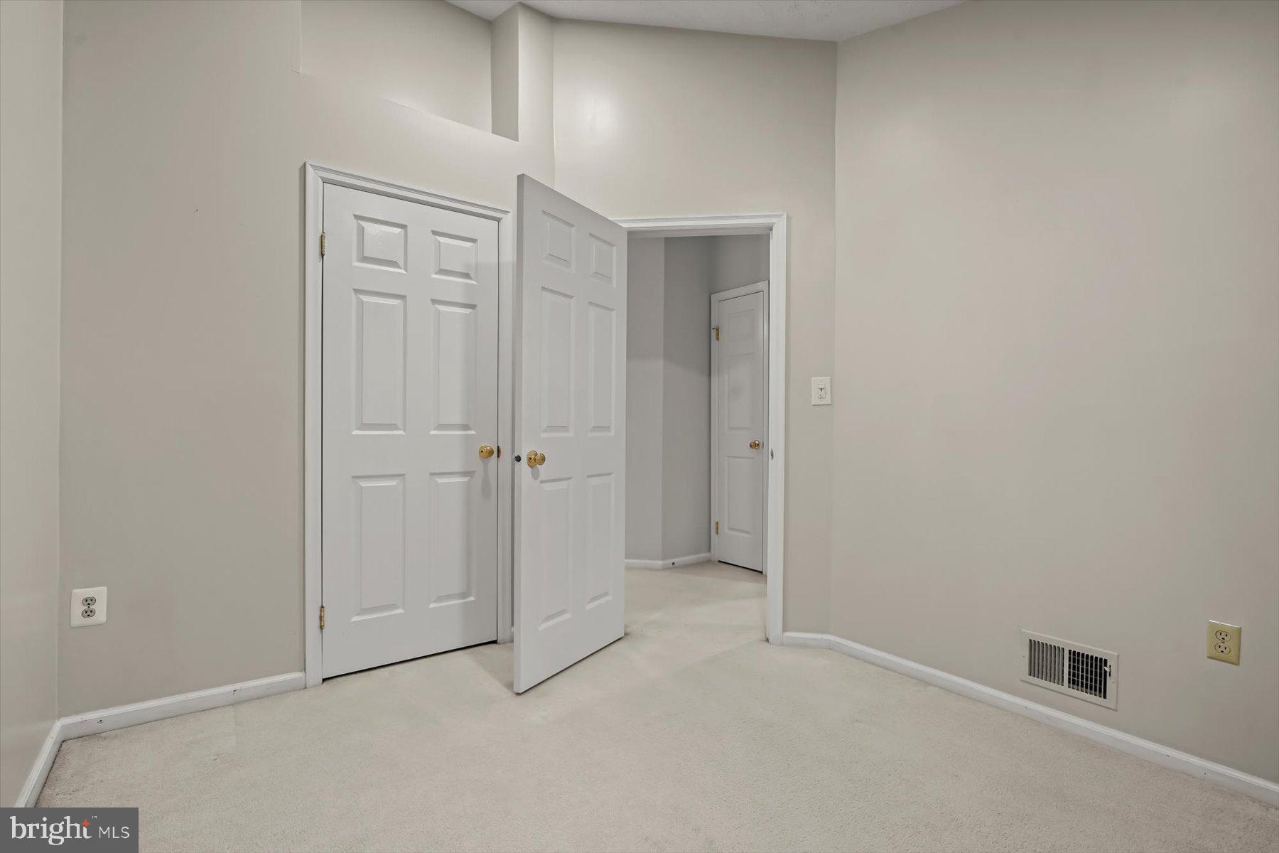 BRIGHTFIELD - Residential