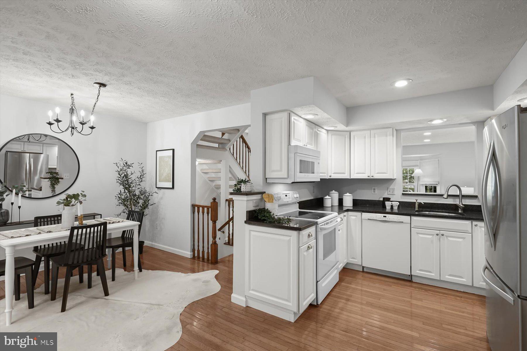 BRIGHTFIELD - Residential