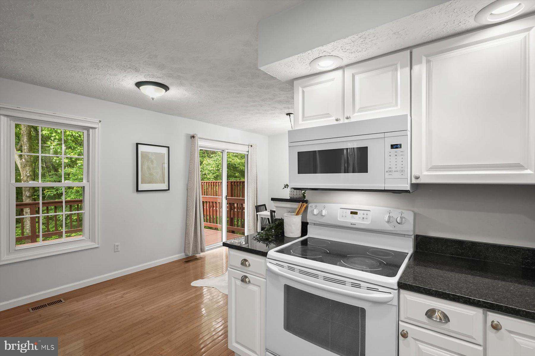 BRIGHTFIELD - Residential