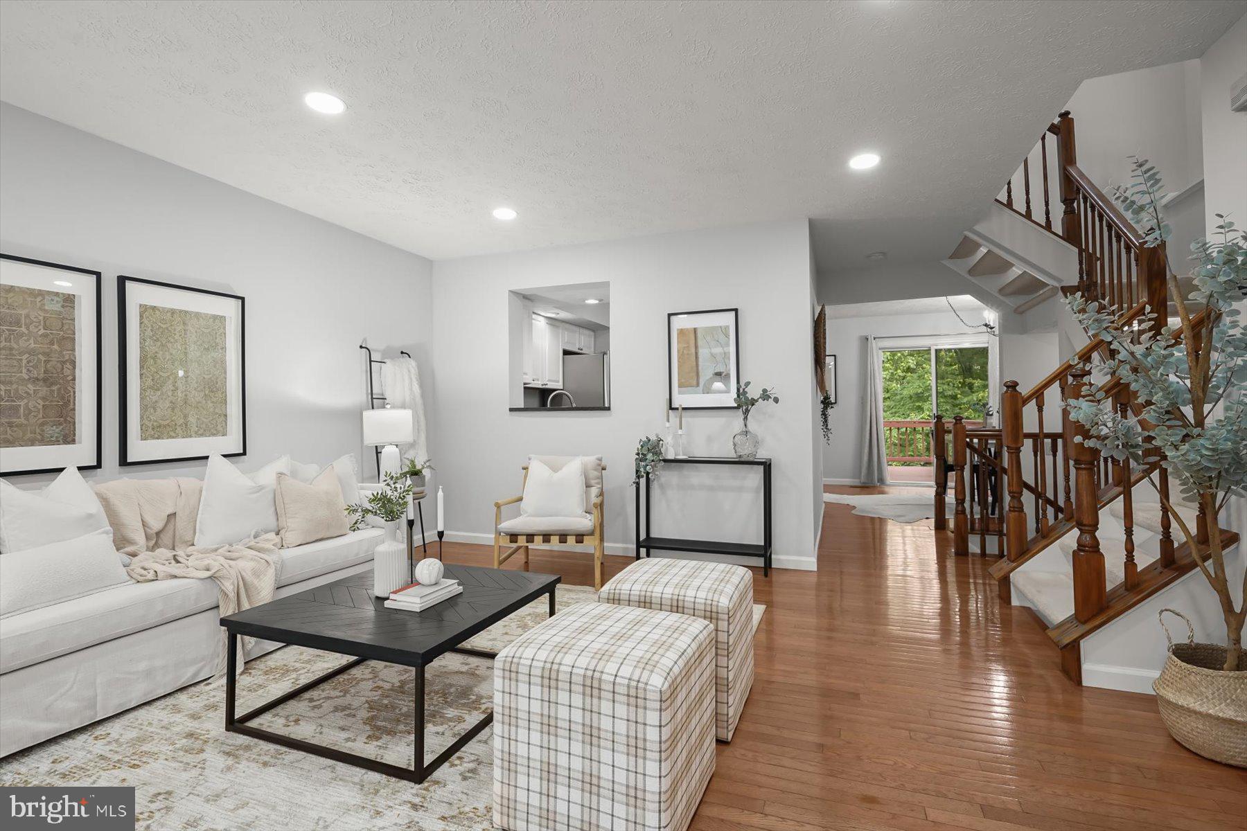 BRIGHTFIELD - Residential