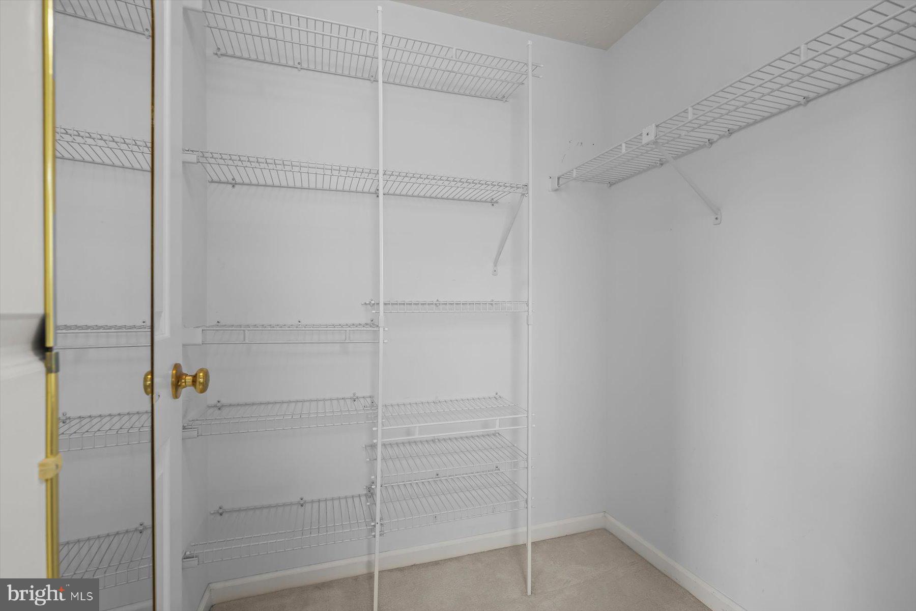 BRIGHTFIELD - Residential