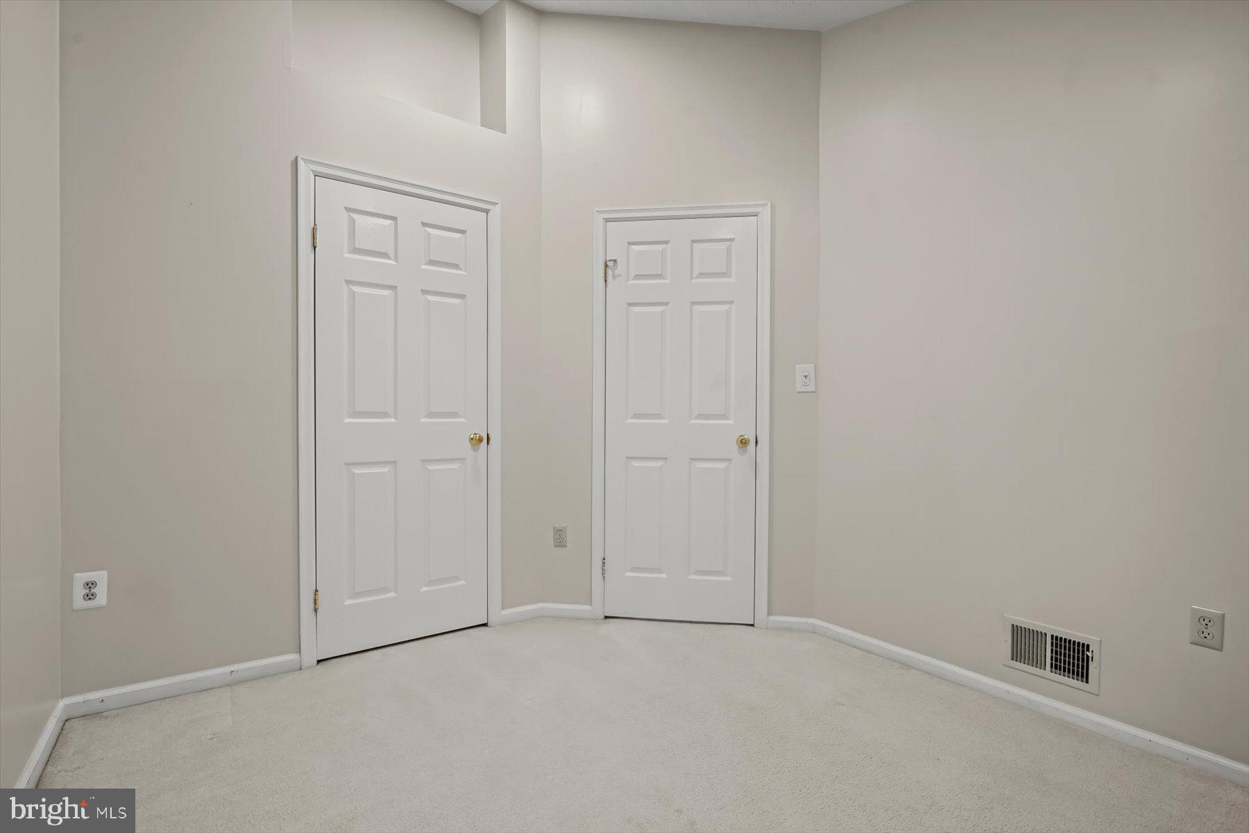 BRIGHTFIELD - Residential