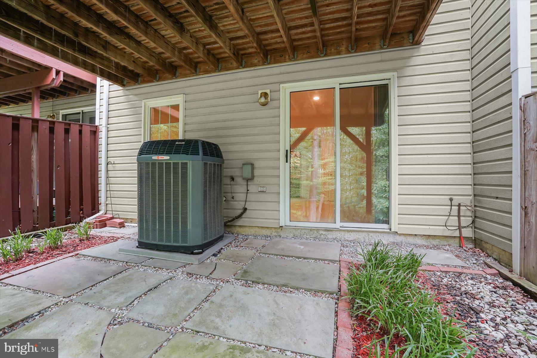 BRIGHTFIELD - Residential