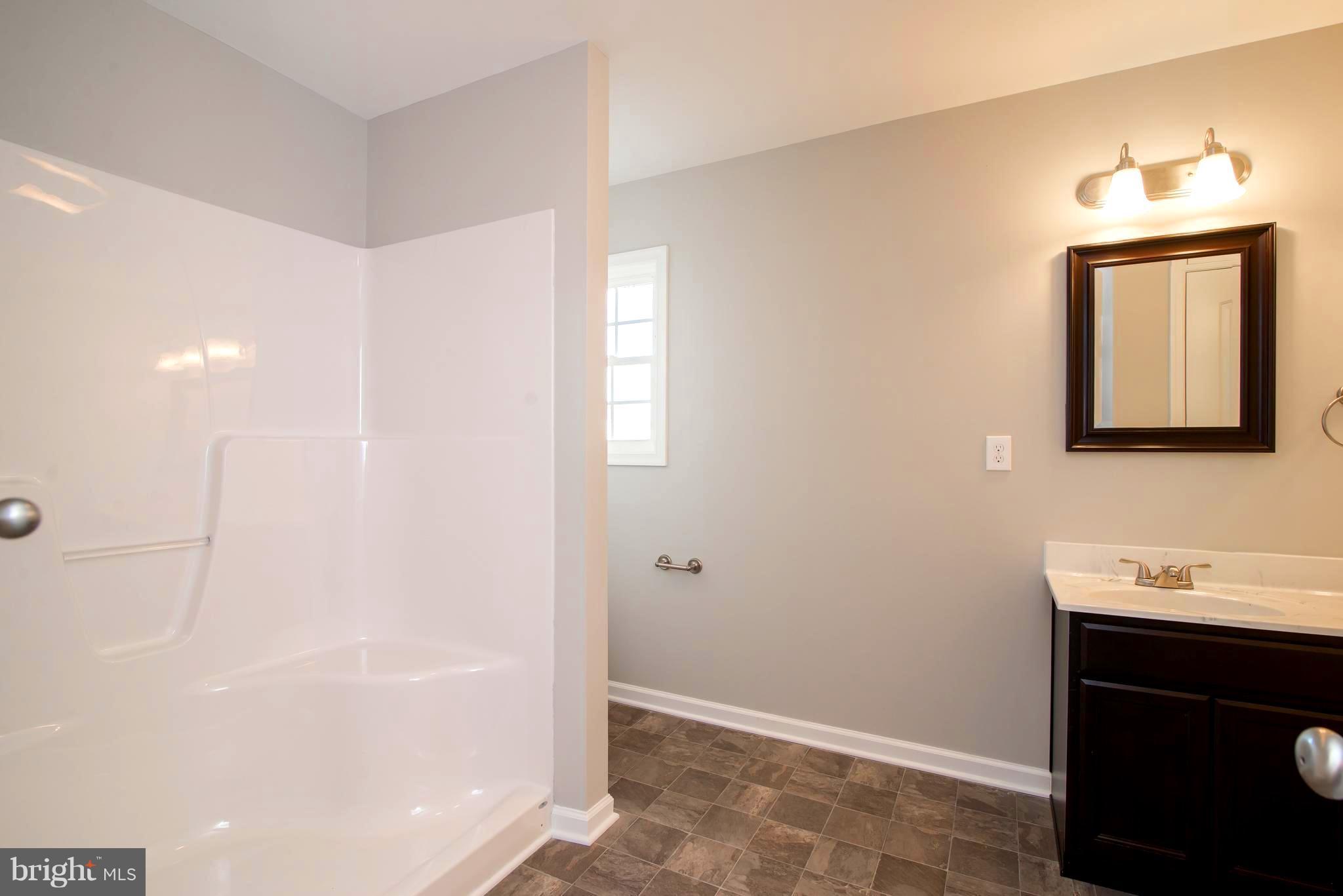 RED HILL - Residential