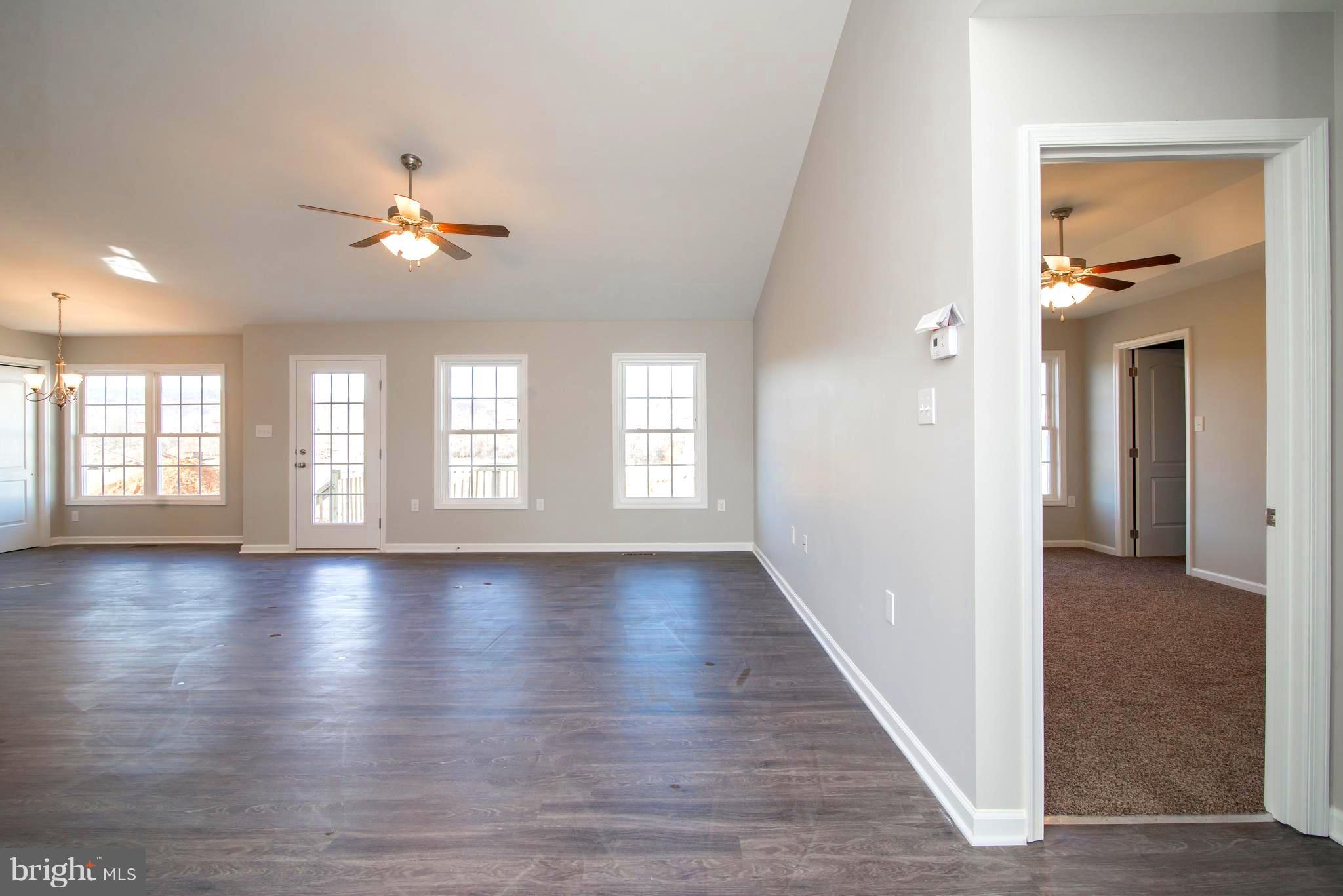 RED HILL - Residential